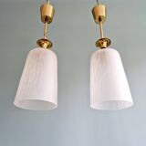 Pair of Mid Century Pendant Lights in Brass and Clear Crackle Glass, 1950s