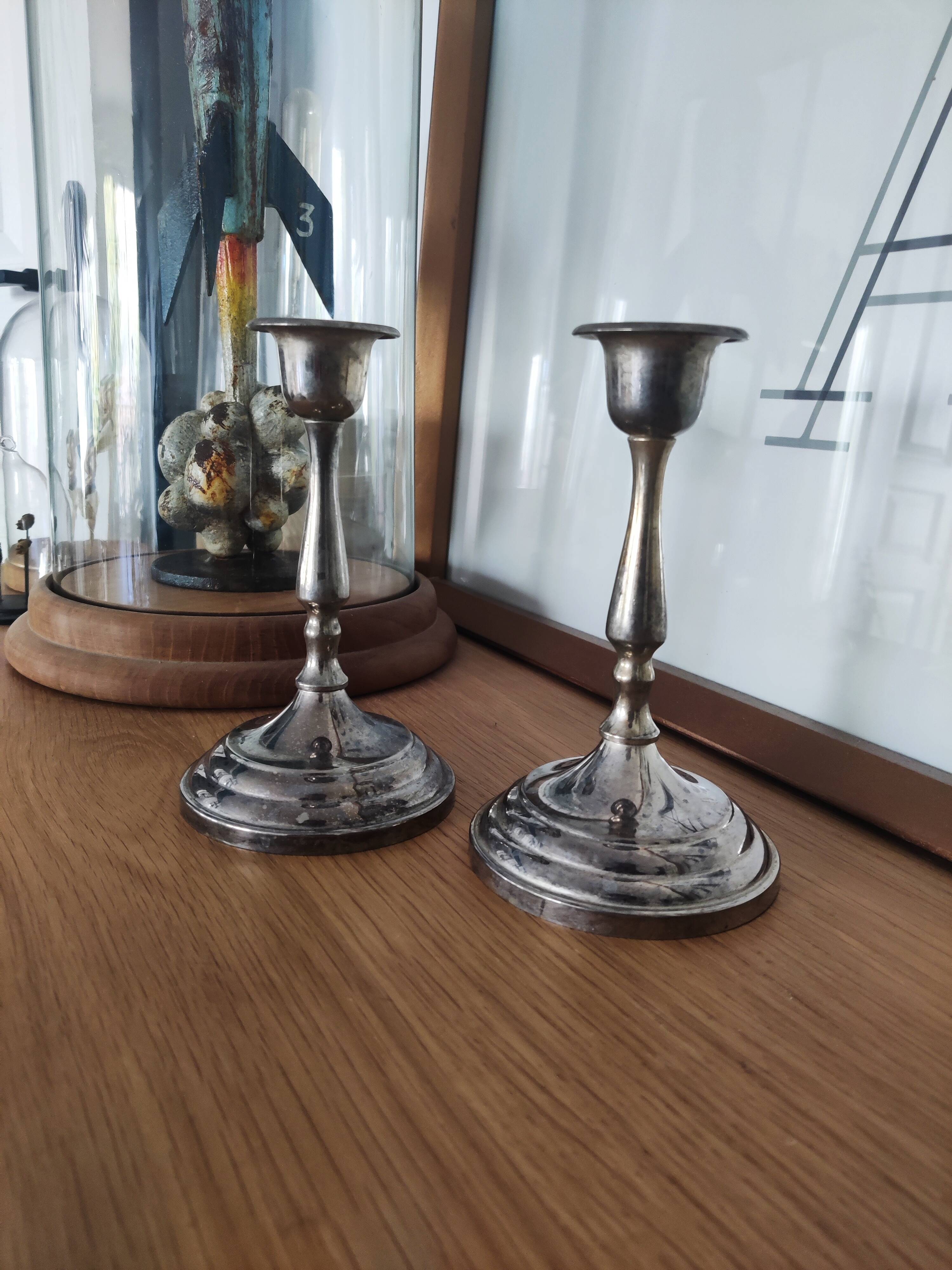 2 candle holders