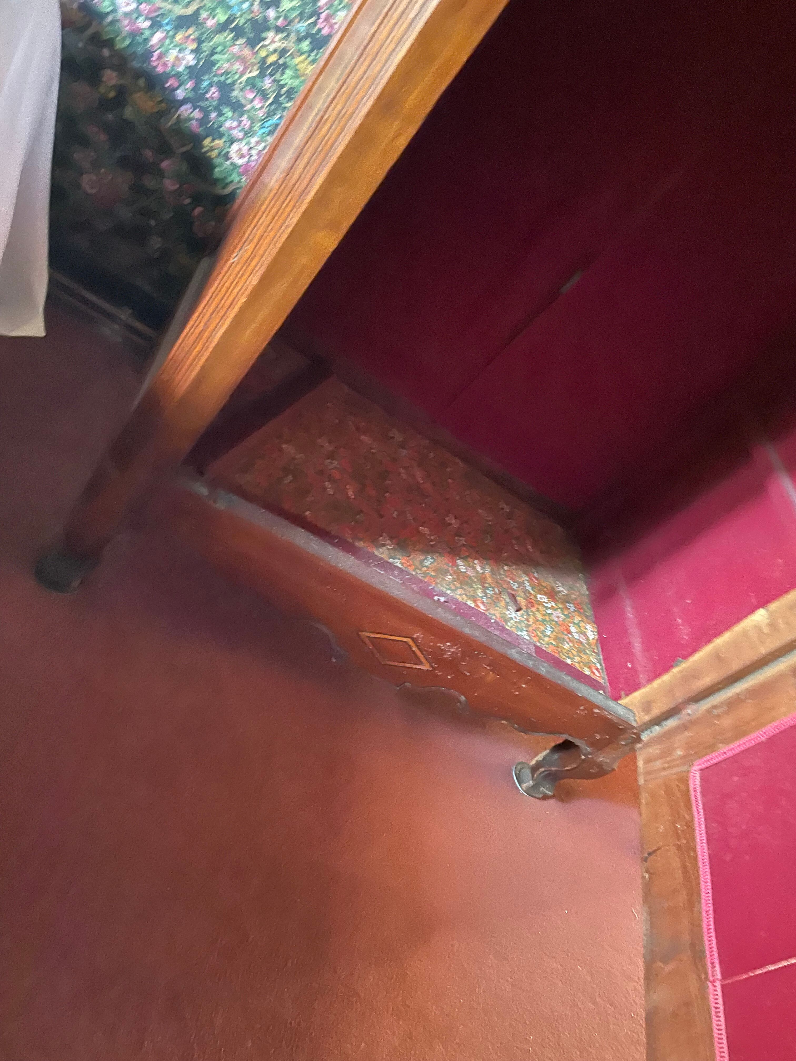 Bonnetière Louis XV in cherry tree