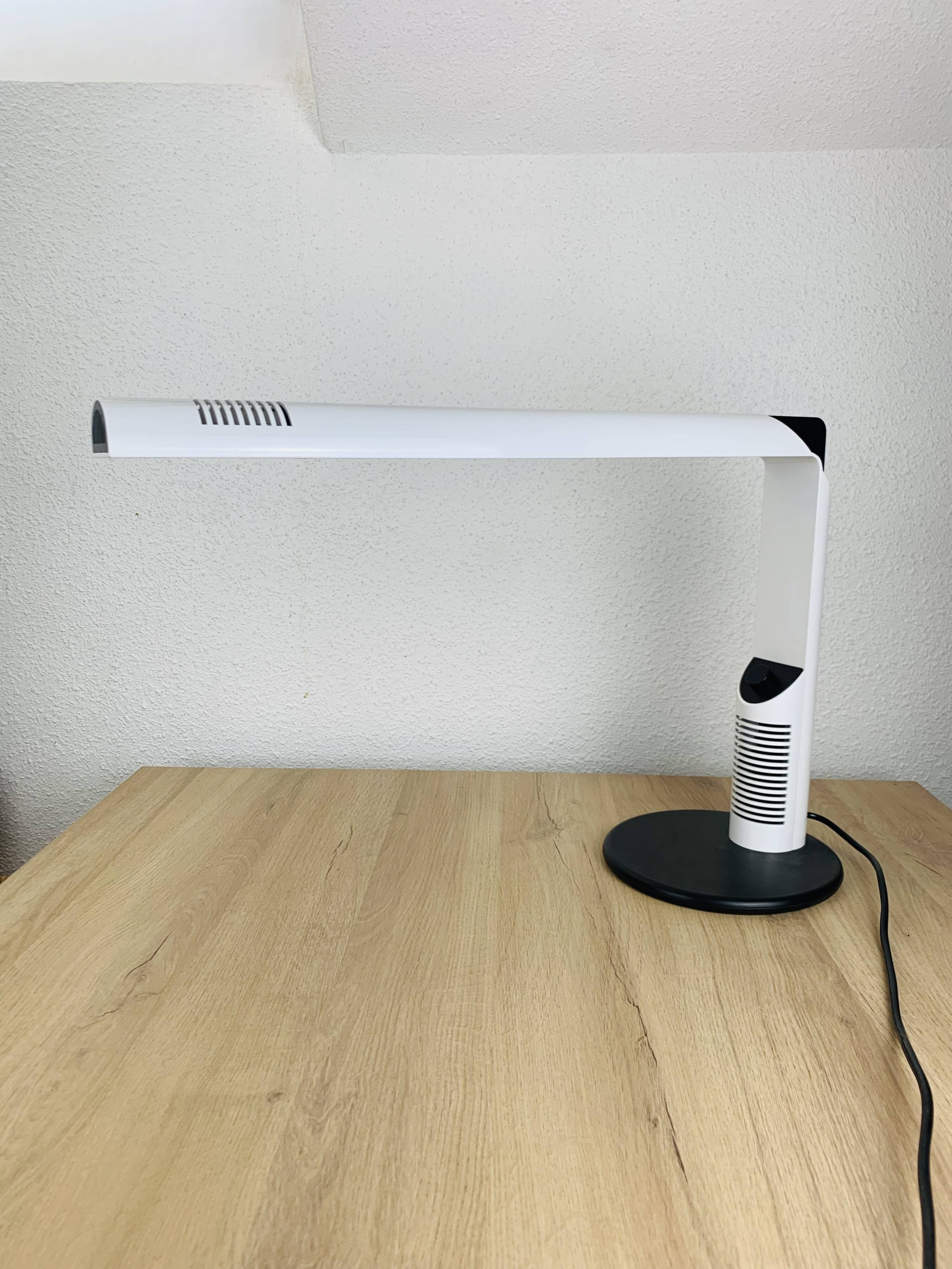 Abele desk lamp by Gianfranco Frattini for Luci Italia