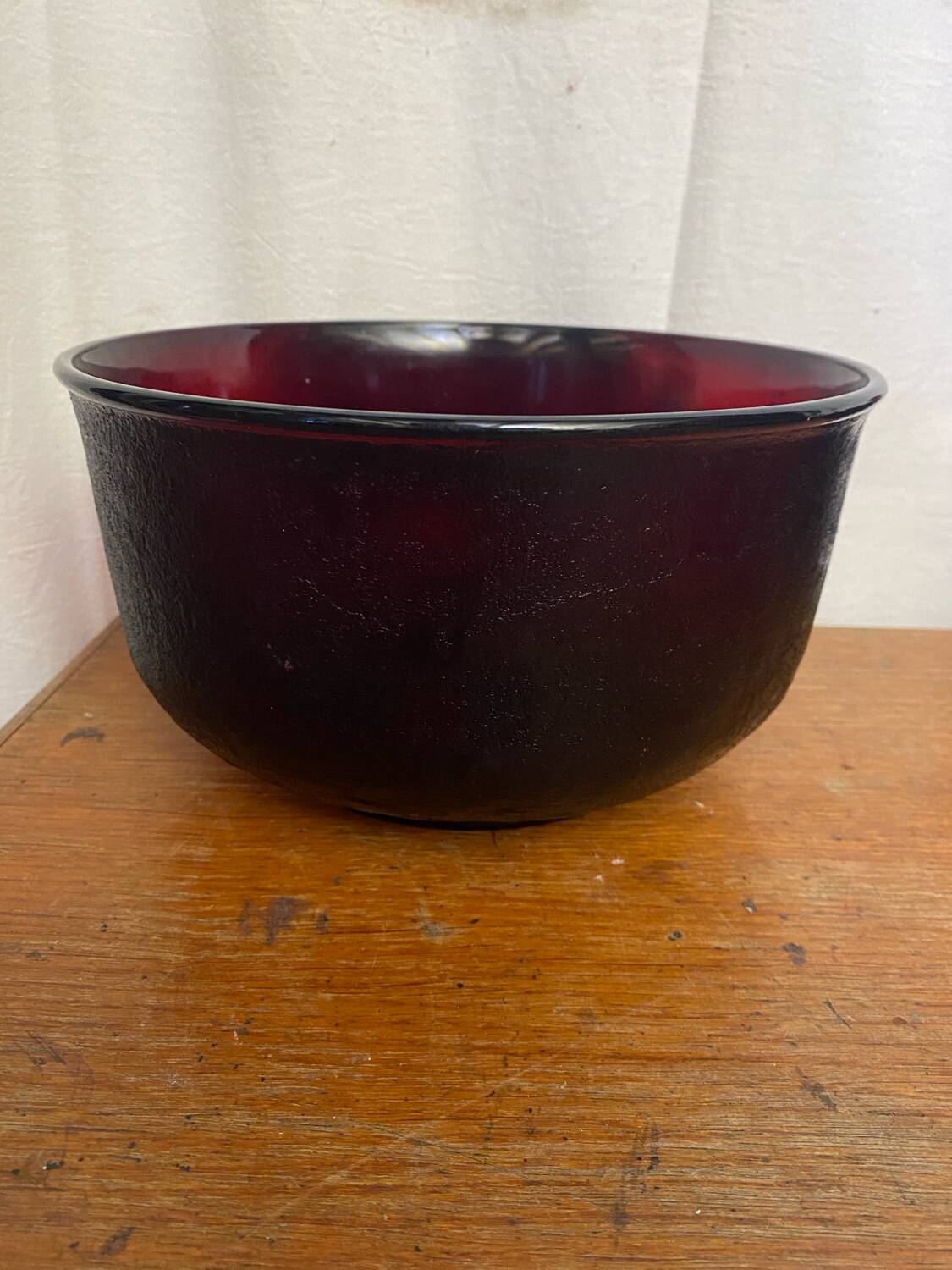 Salad bowl + 6 vintage ARCOROC Sierra molded glass bowls, ruby red, Vinta