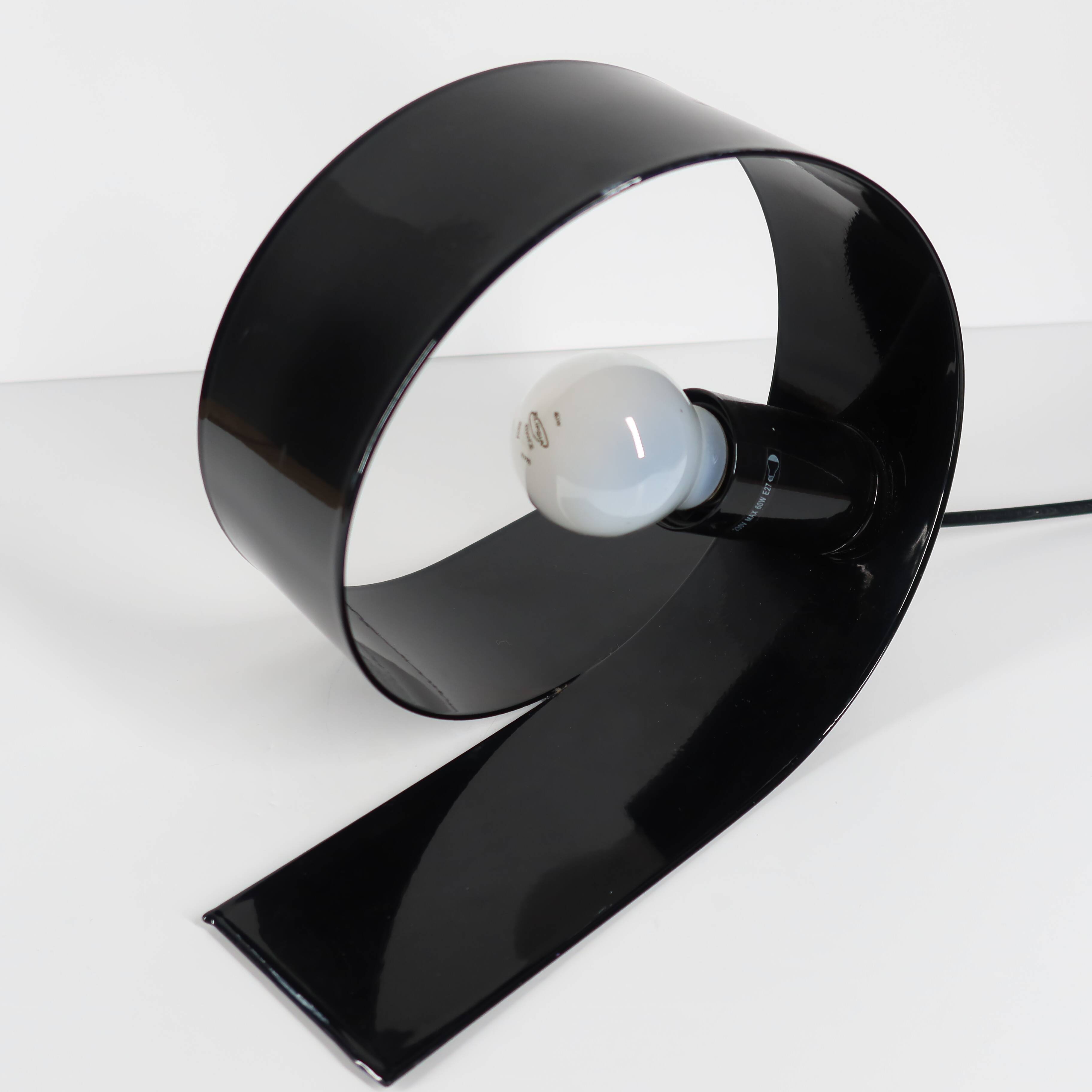 Massive Looping Table Lamp