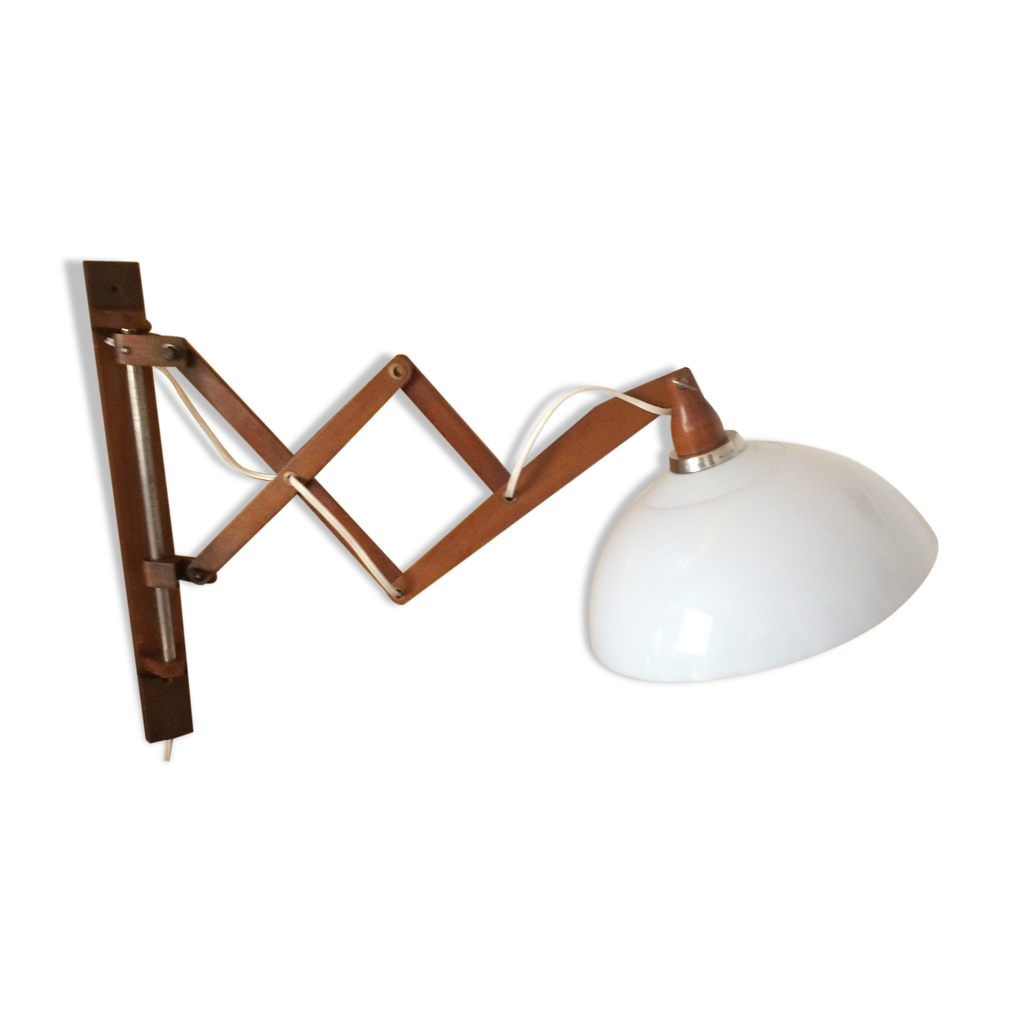 Scandinavian accordion wall lamp