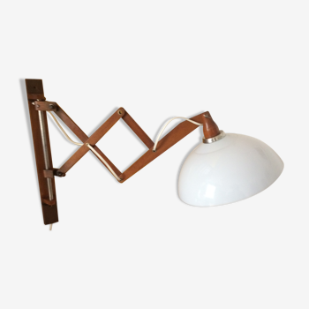 Scandinavian accordion wall lamp