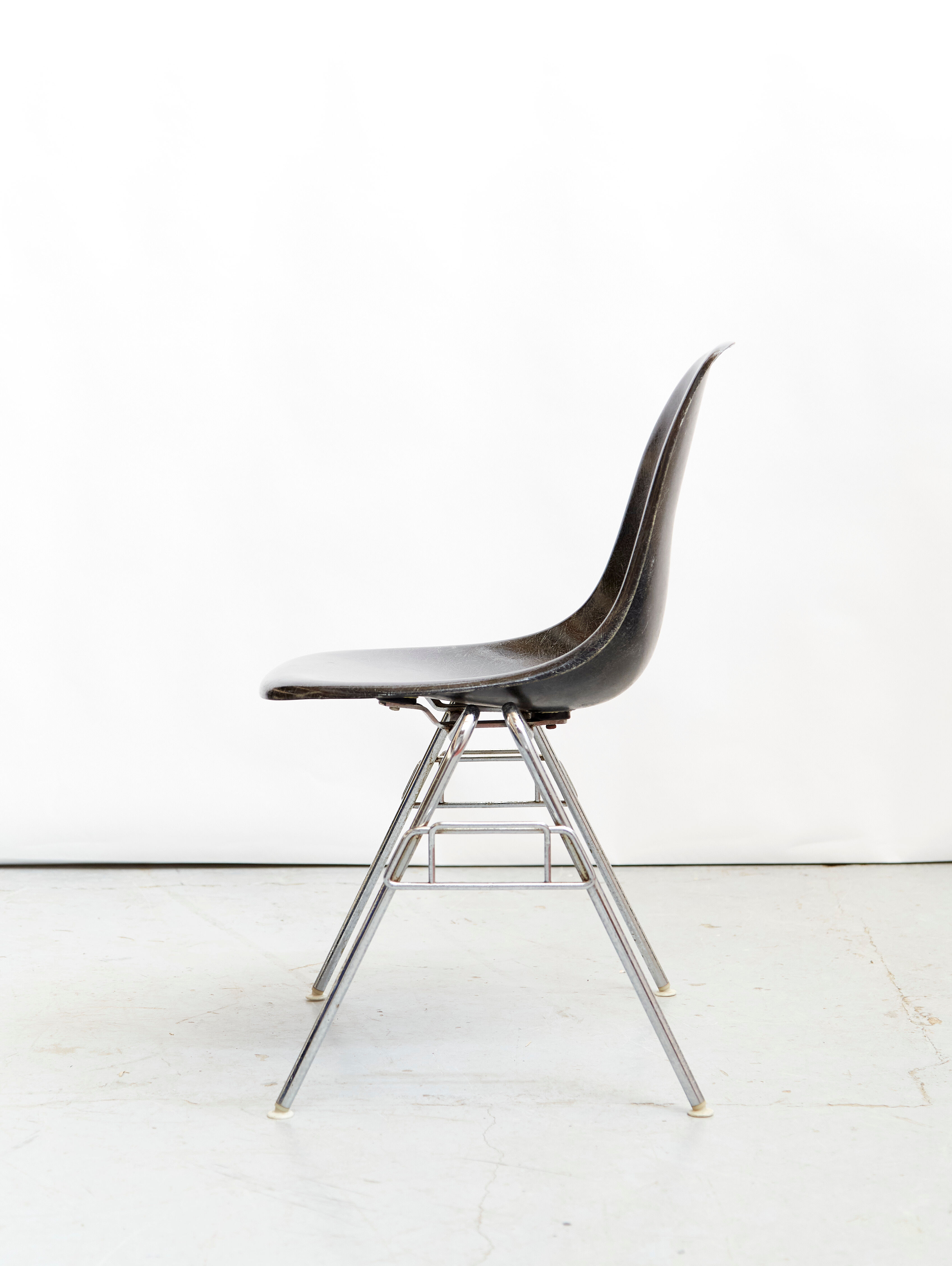 DSS chair by Charles & Ray Eames for Vitra/Herman Miller