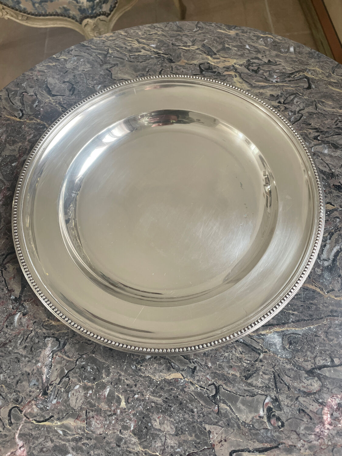 Flat Christofle round silver metal