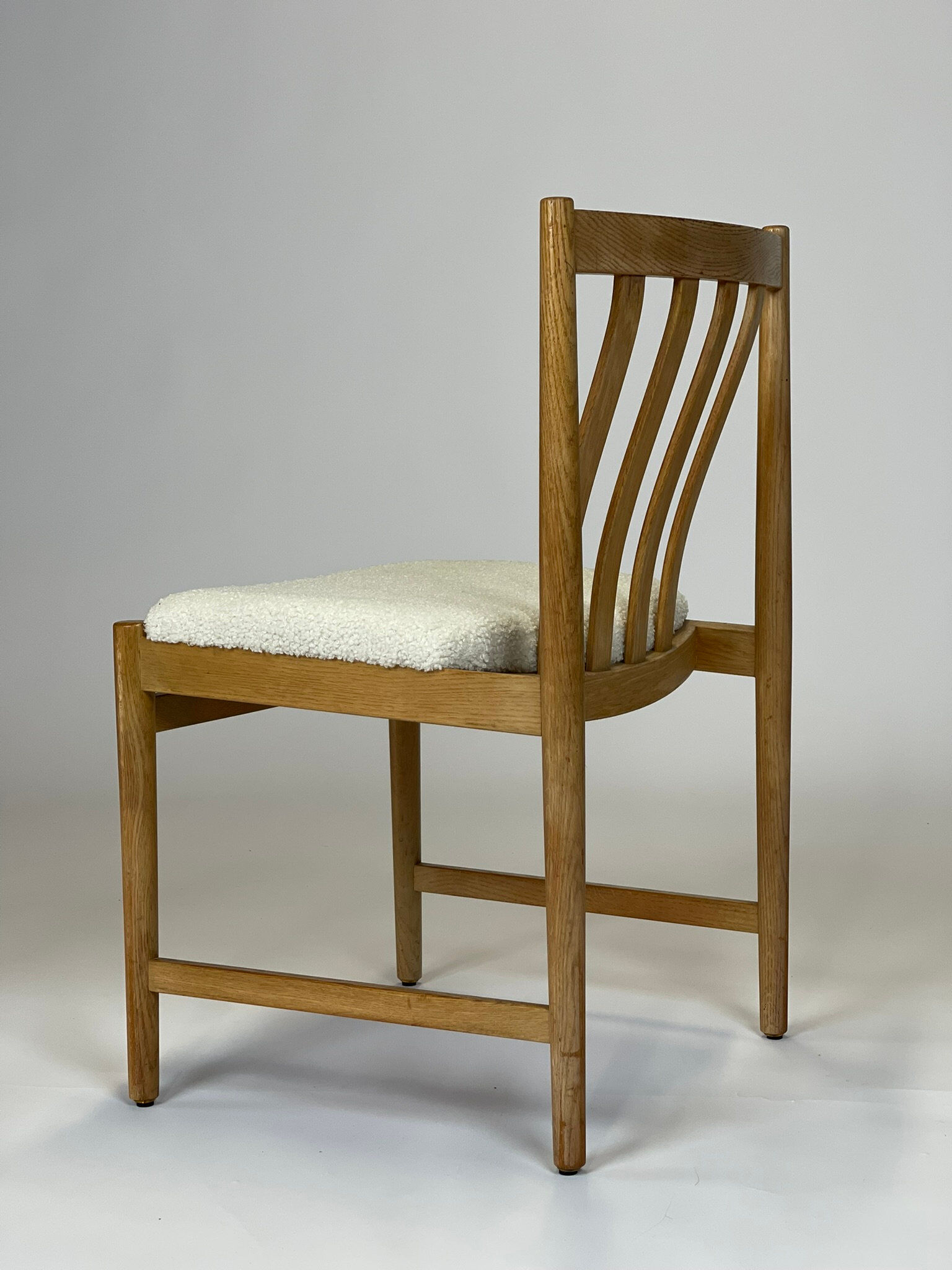 Set of 6 Scandinavian oak chairs
