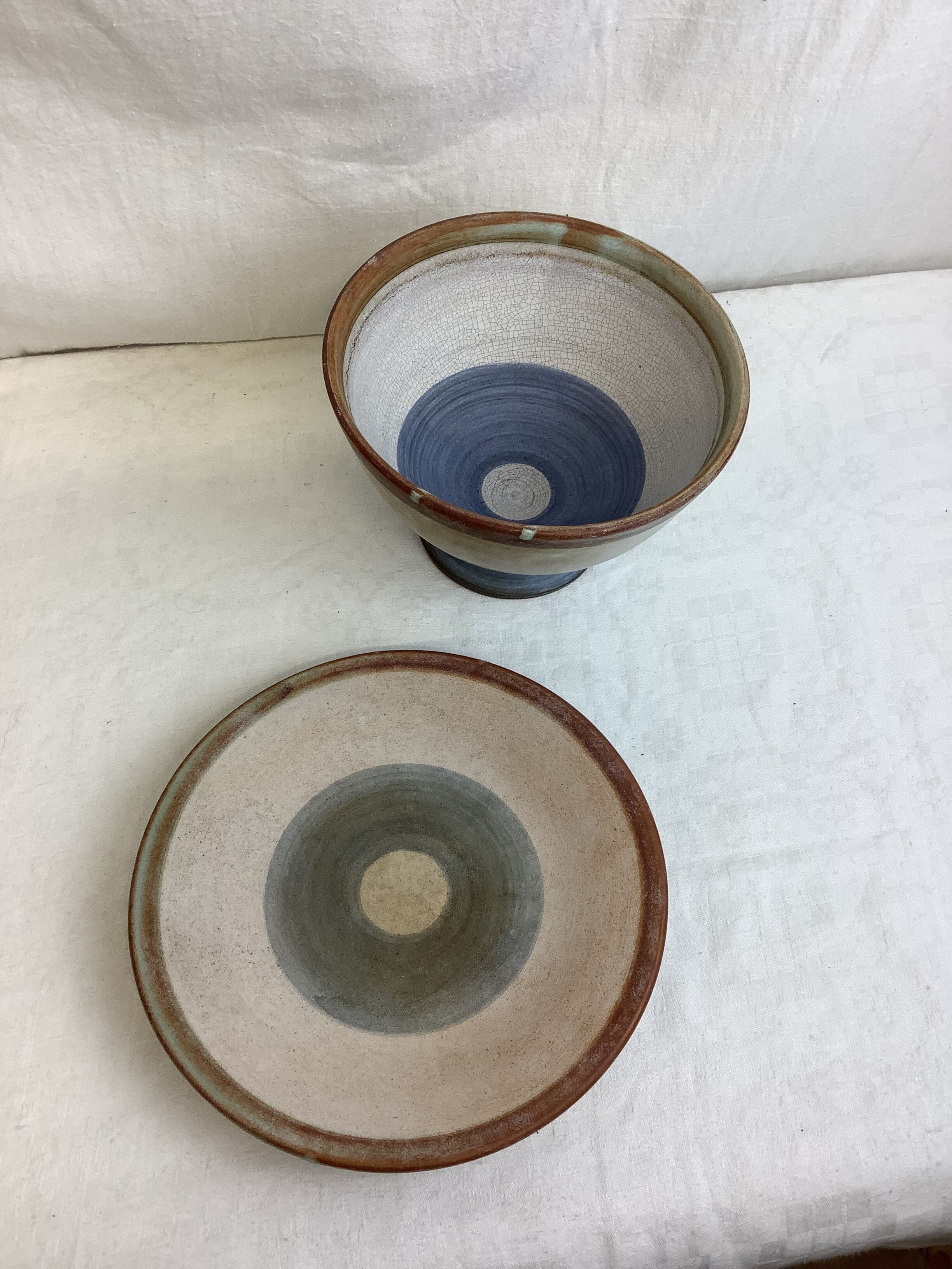 Duo of footed bowl and artisanal plate made in France Vallauris