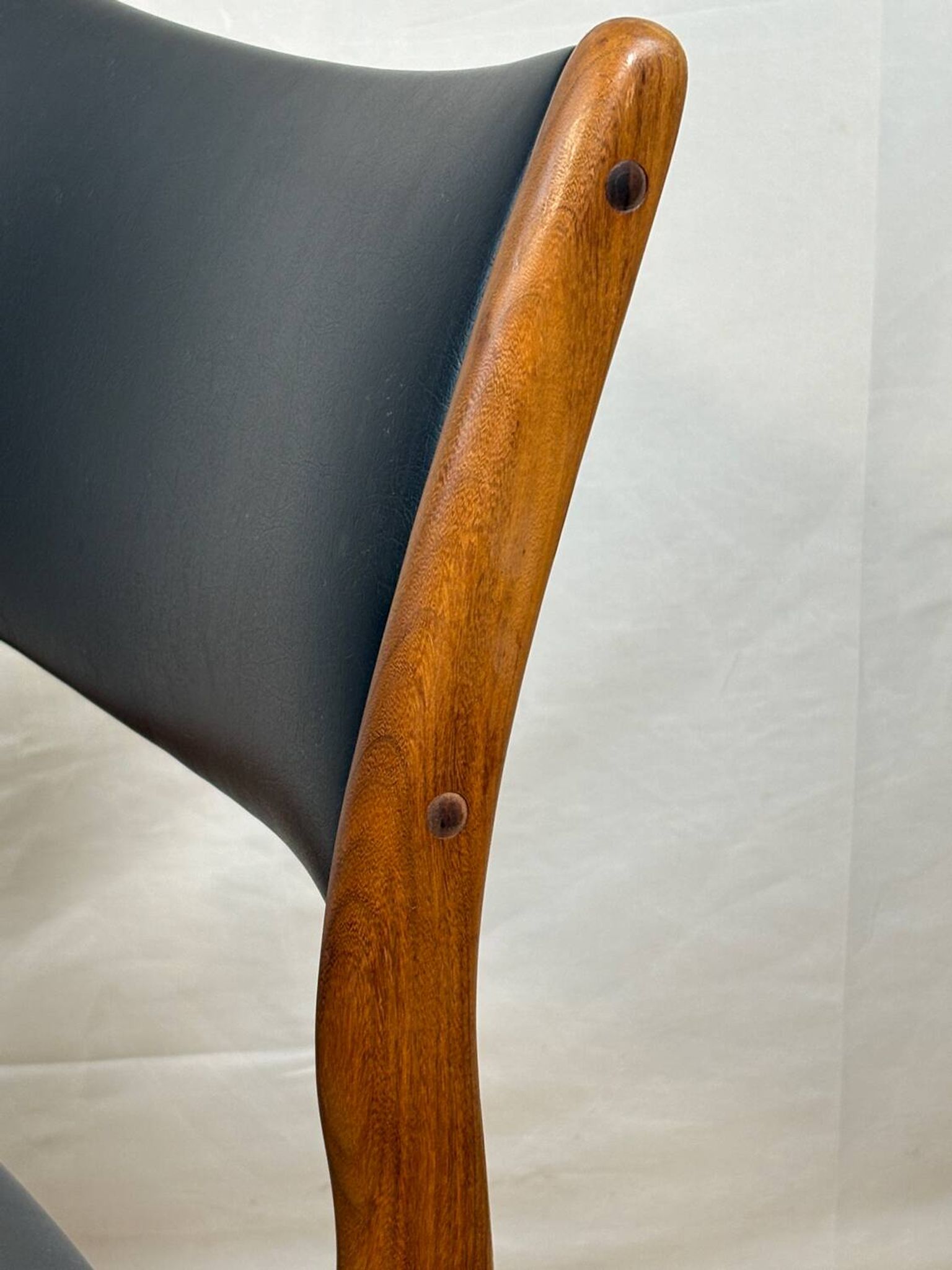 Ensemble de 8 chaises de salle à manger rétro milieu du siècle par Johannes Andersen pour Uldu
