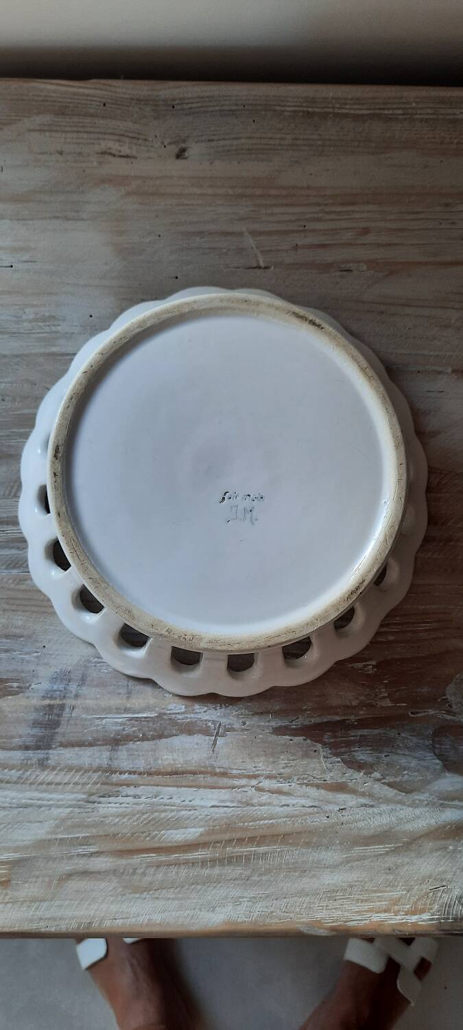 Openwork ceramic basket