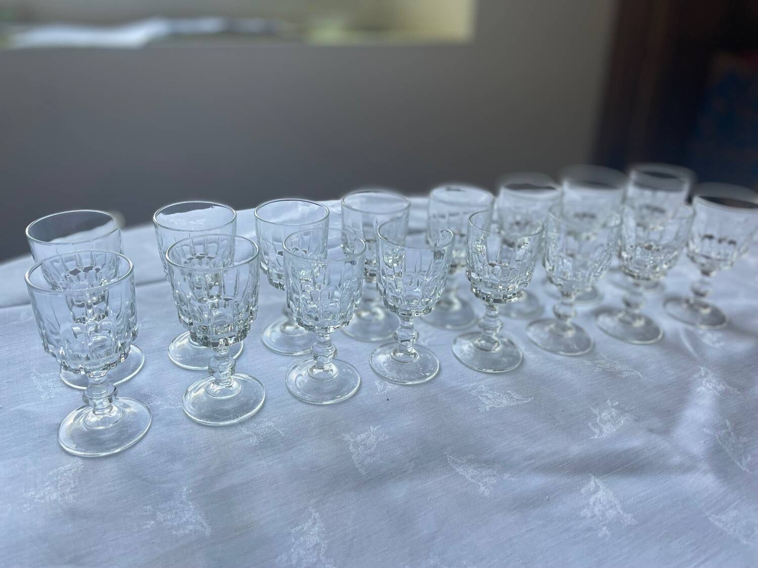 16 liqueur glasses