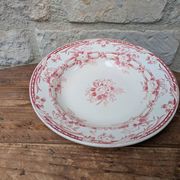 Hollow plate Sarreguemines model Cérès decorated with pink flowers Terre de Fer