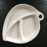Plat feuille  en faïence blanche