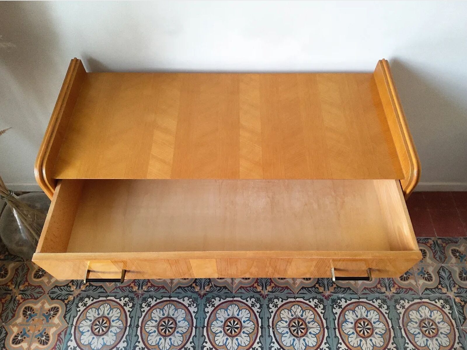 SAM chest of drawers