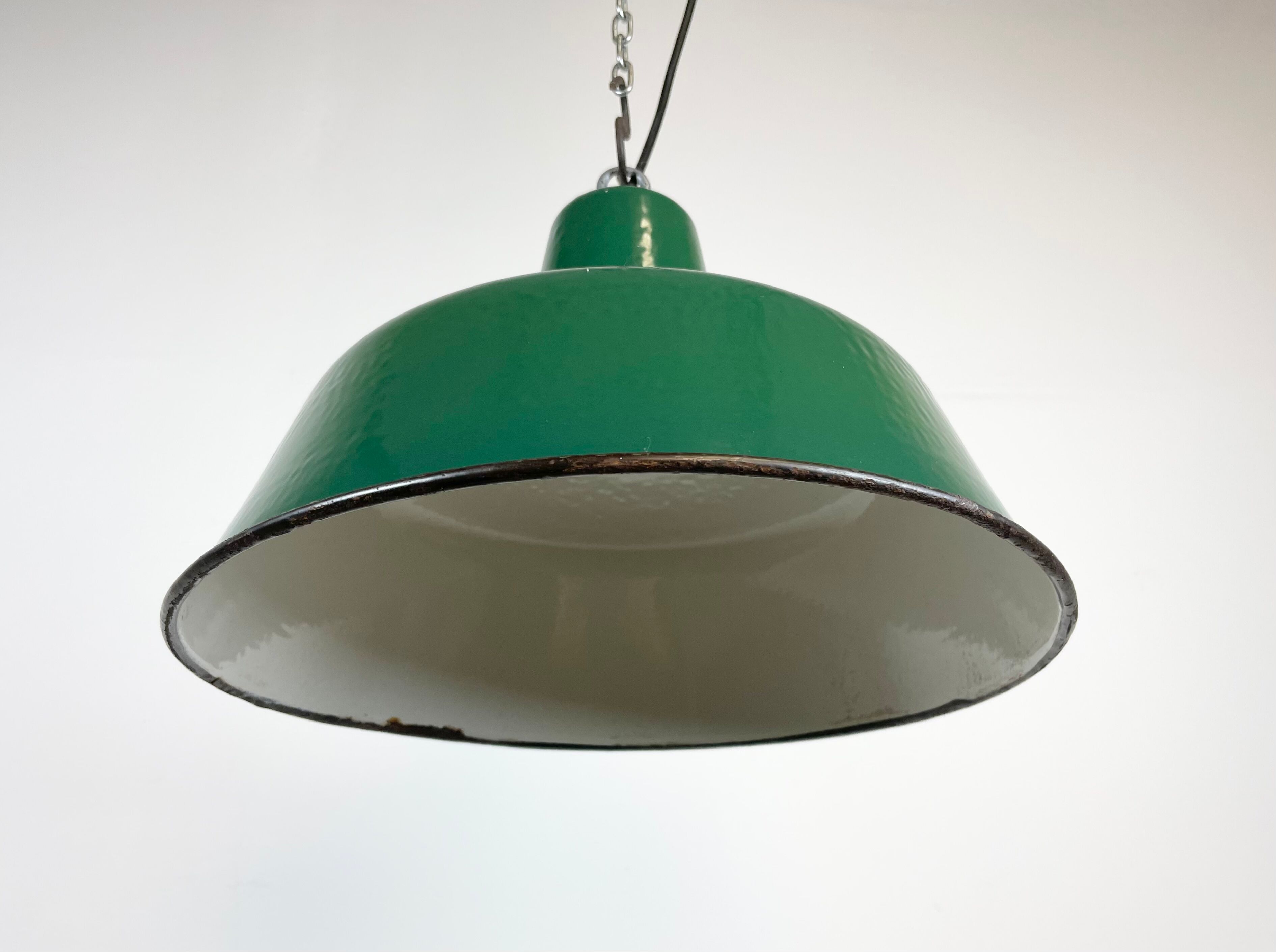 Industrial Green Enamel Pendant Lamp, 1960s