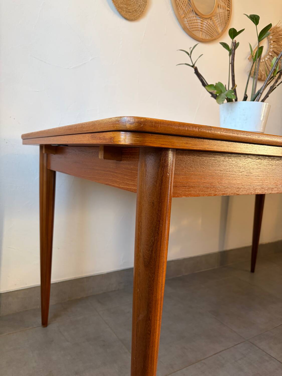 Danish table from the 1960s (very large when extended)