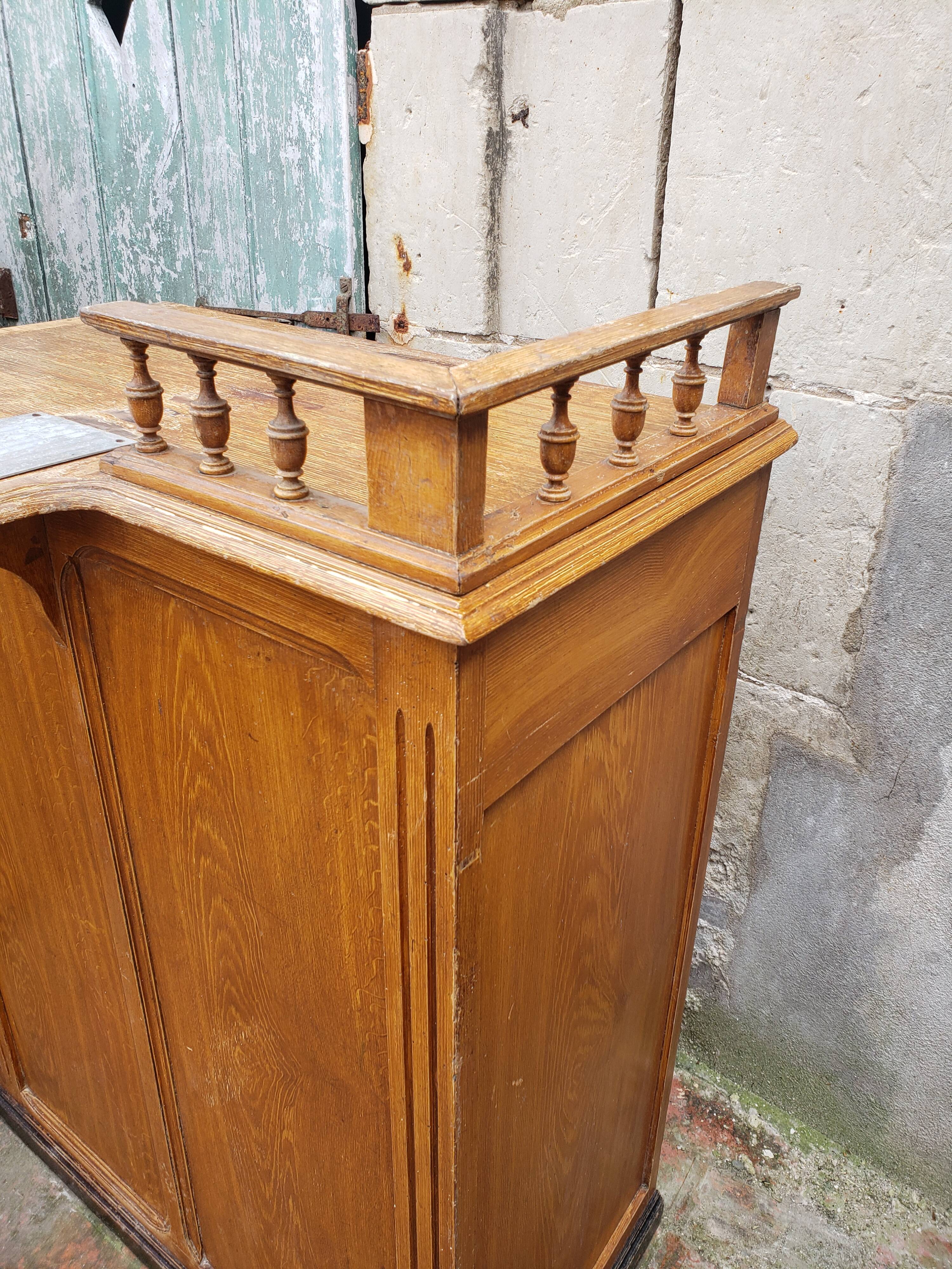 Counter box store furniture store 1900