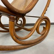 Daybed in curved wood no. 2 by Thonet