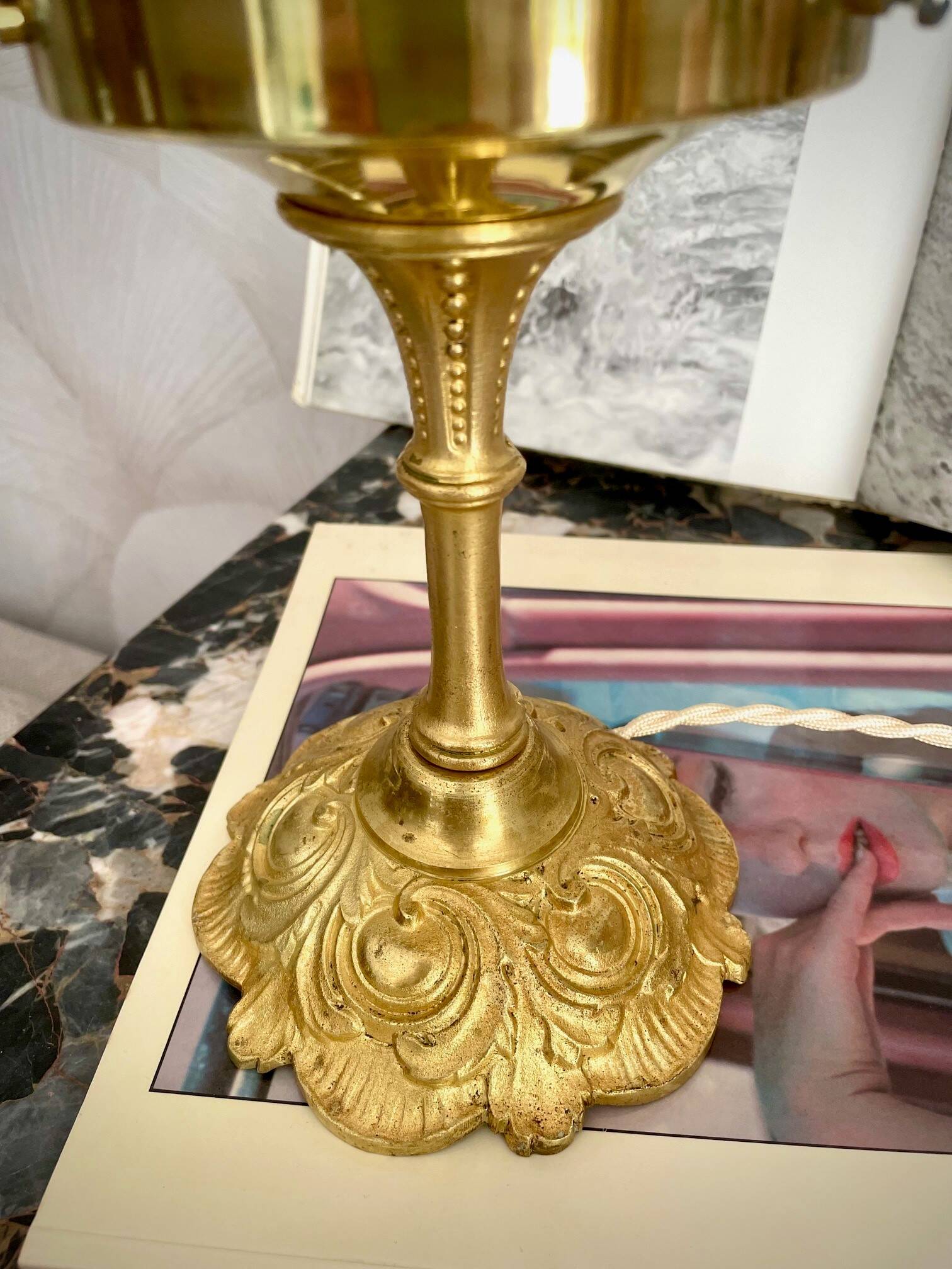 Lampe art déco avec pied en bronze