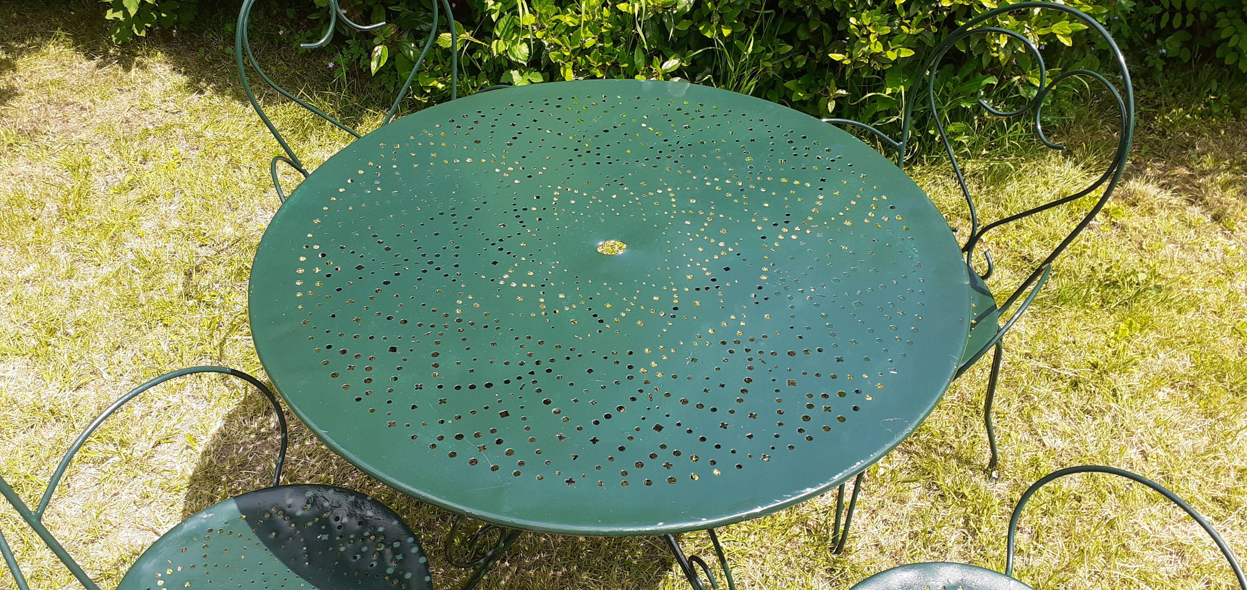 Garden furniture 1 table 4 armchairs wrought iron old green wagon