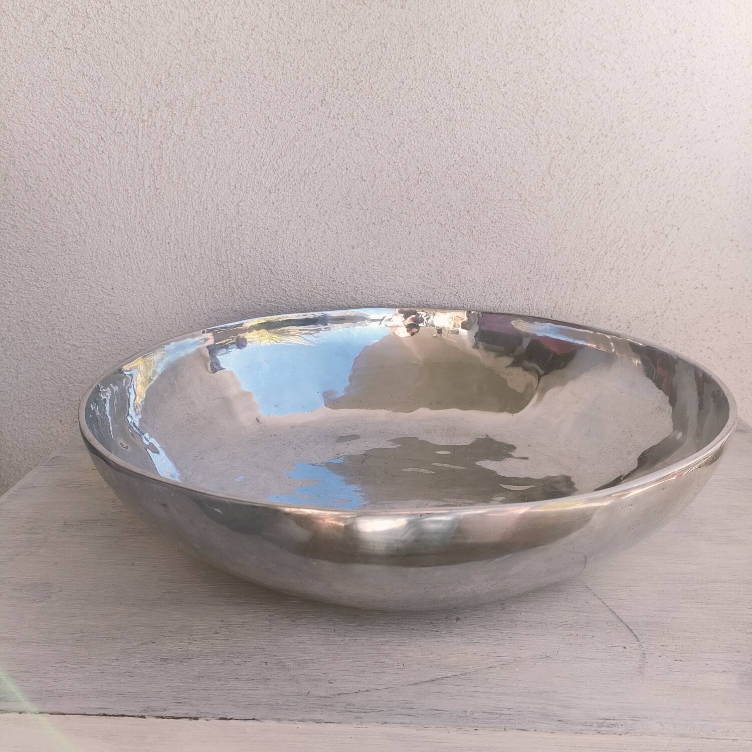 Large refreshing salad bowl