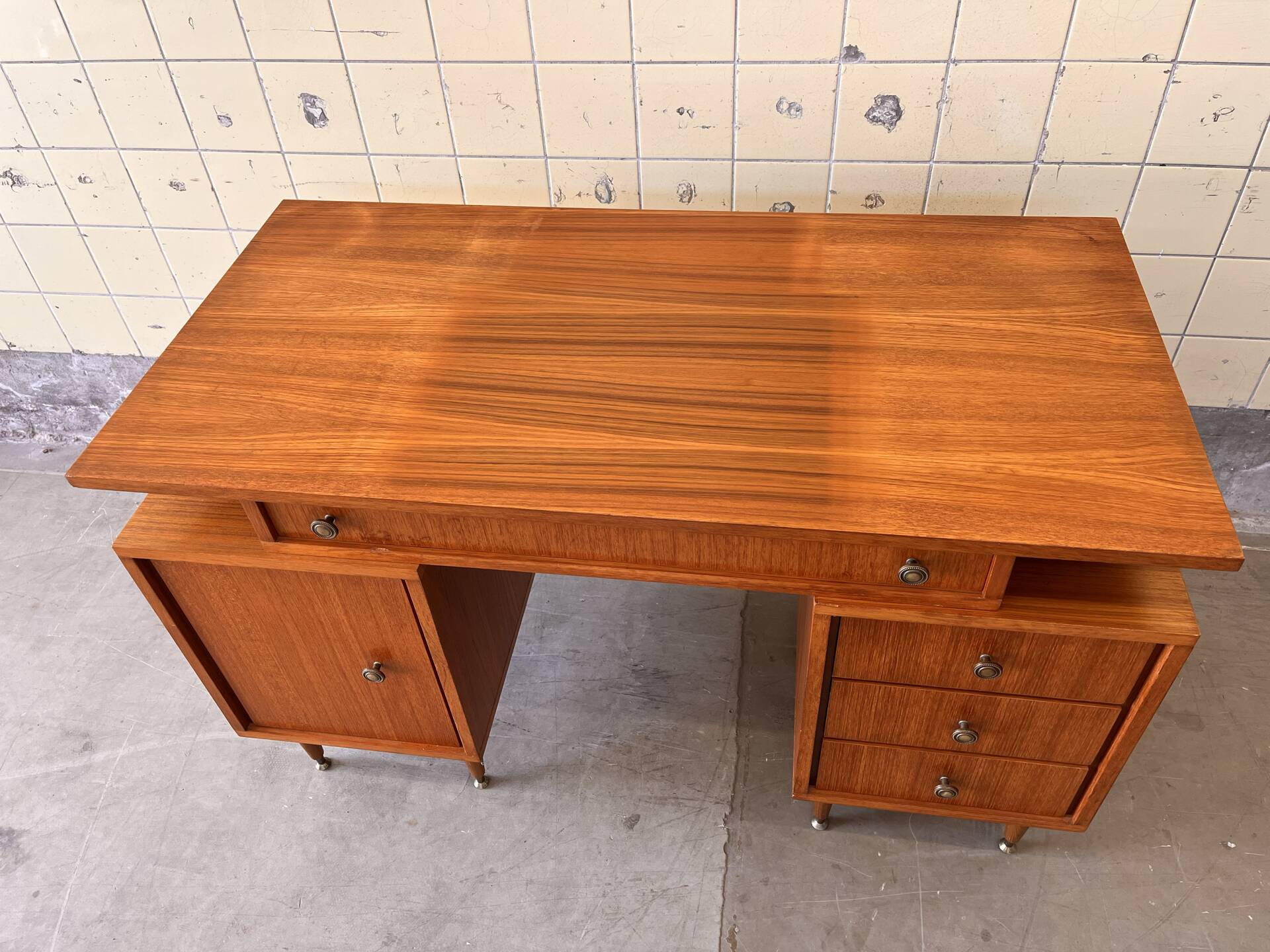 Vintage desk by MDK