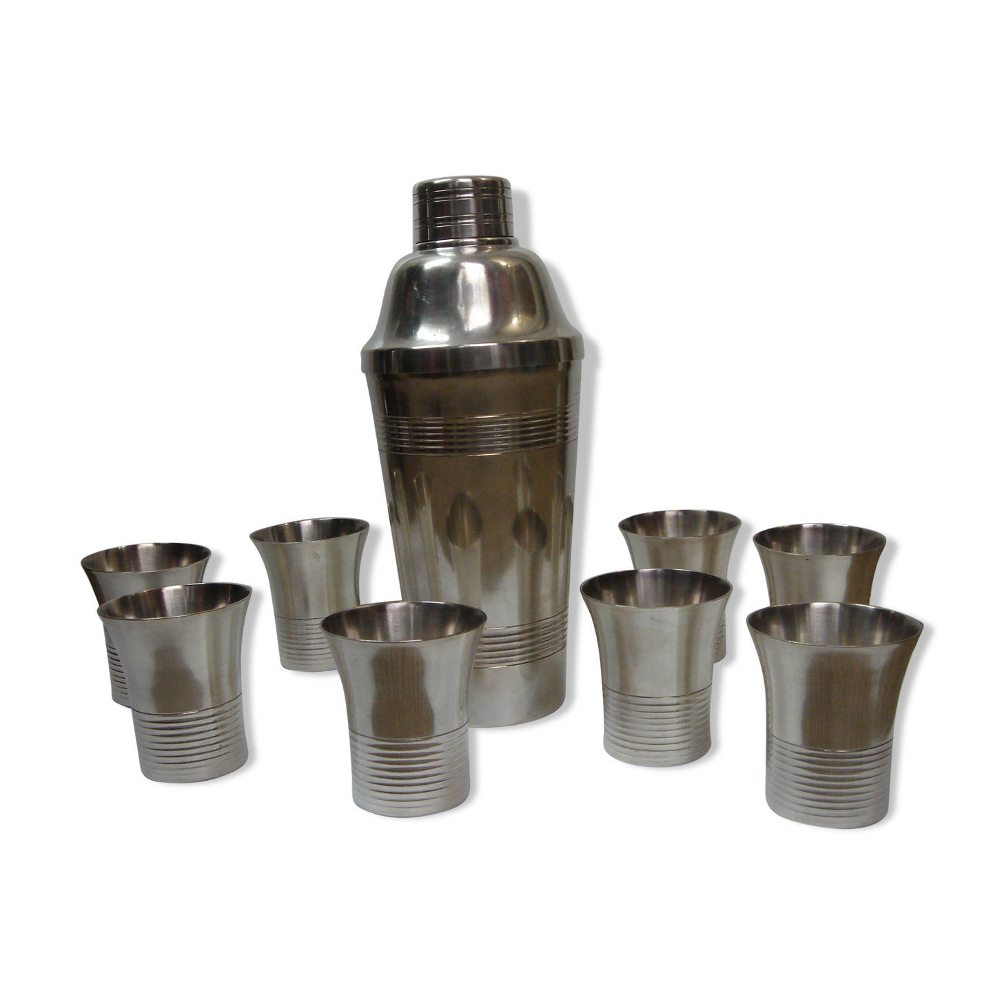 Shaker & 8 cups silver art deco, 1940/50