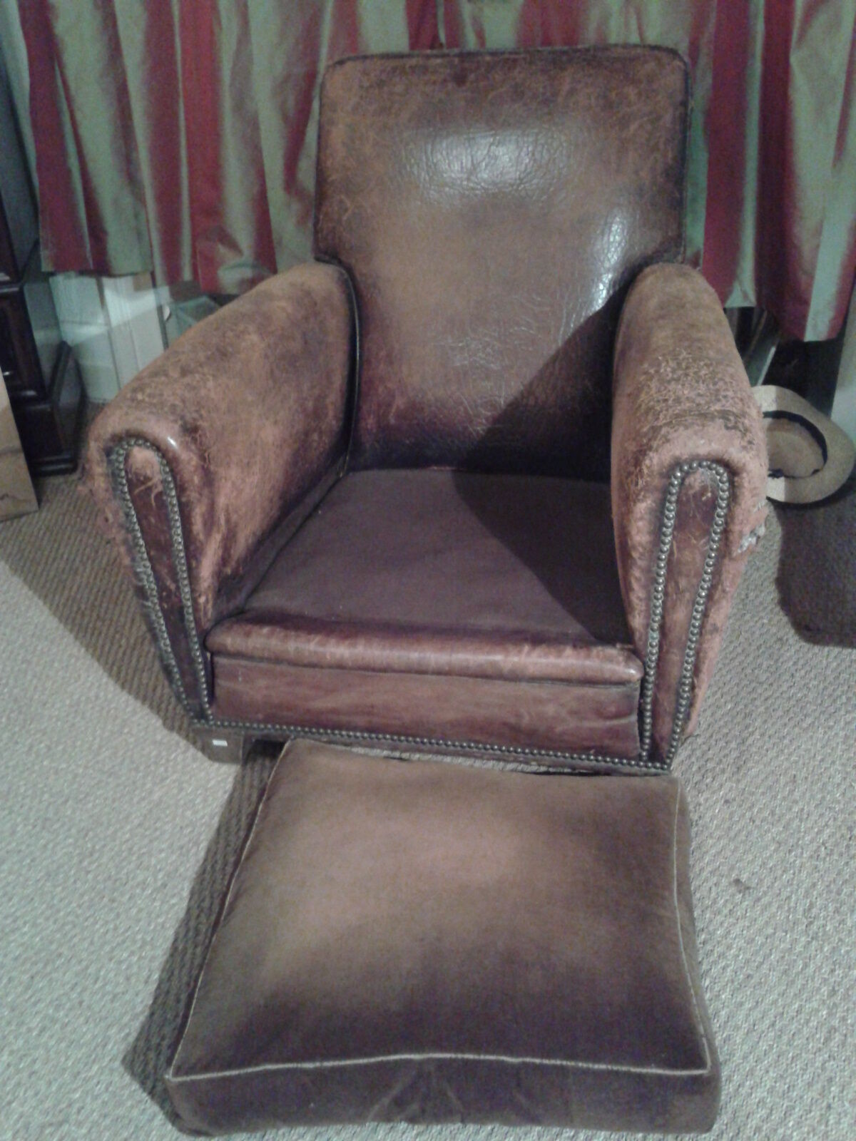 The 1930s leather club Chair