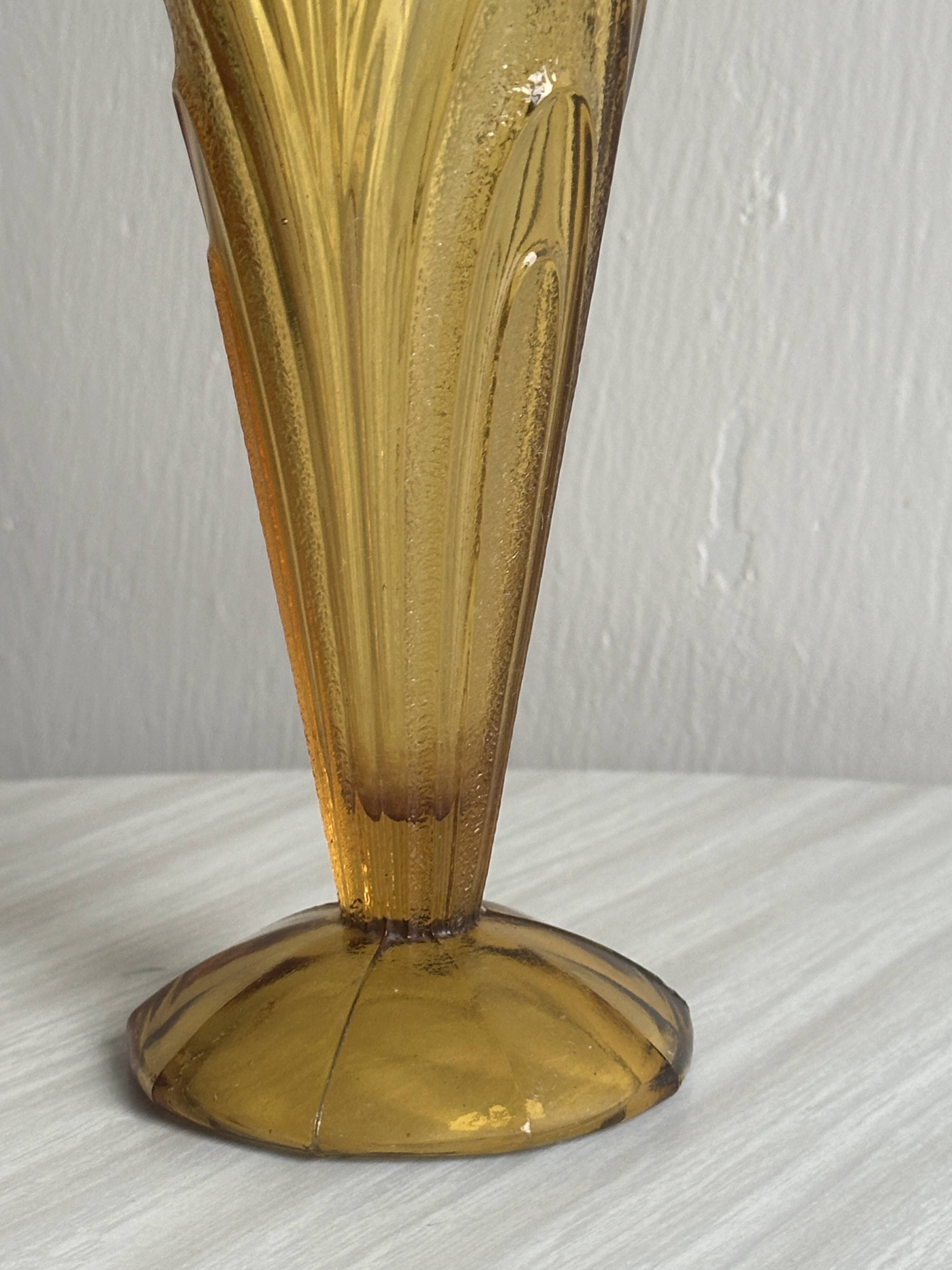 Yellow amber glass vase