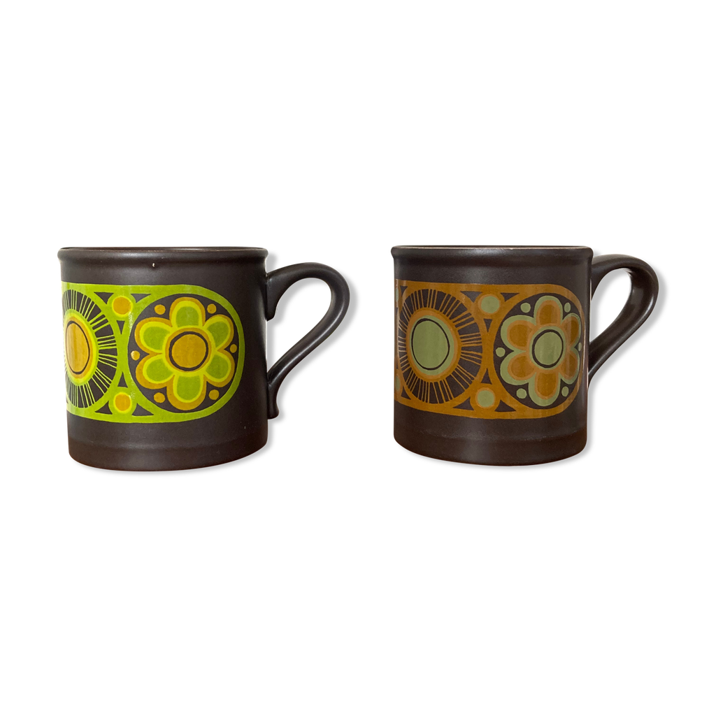Mug Staffordshire Décor Relief Cottage Campagne Anglaise - Occasion - Céramique Blanche Décorée