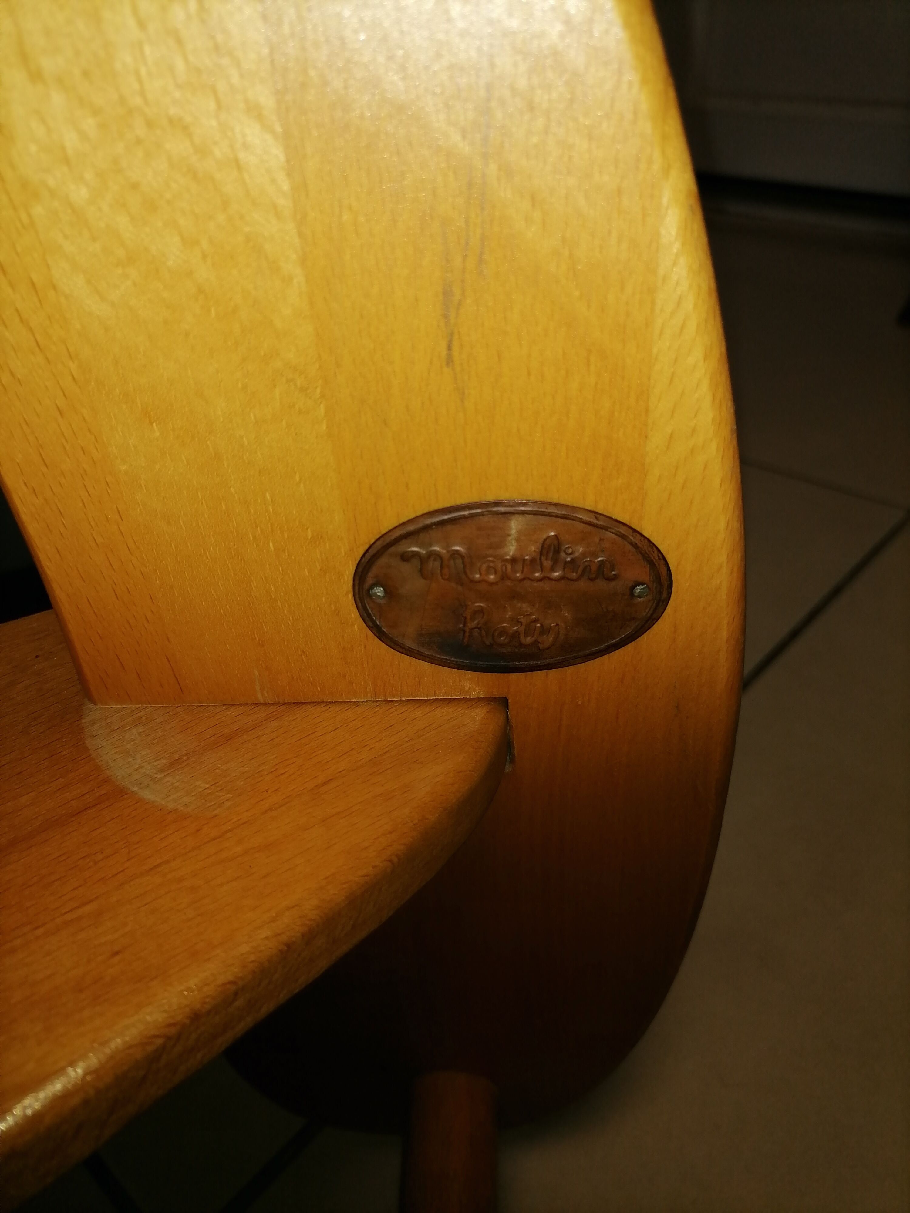 Vintage carrier trotter