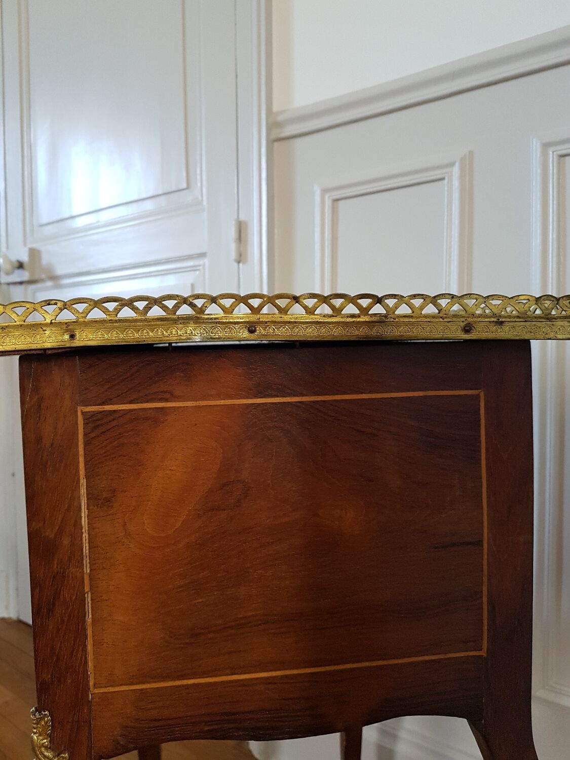 Louis XV style chest of drawers