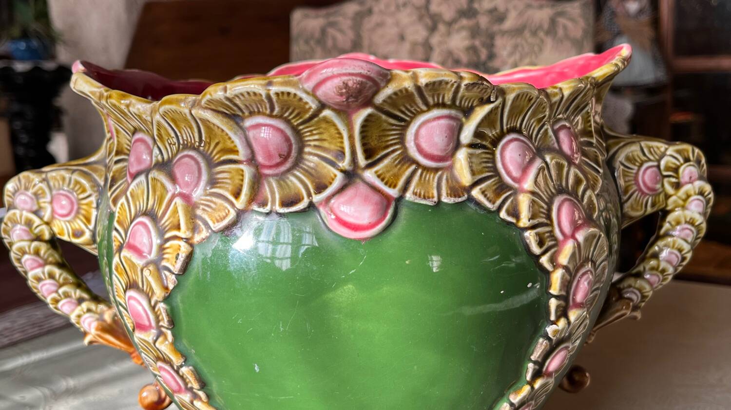 Honnaing art nouveau slip vase