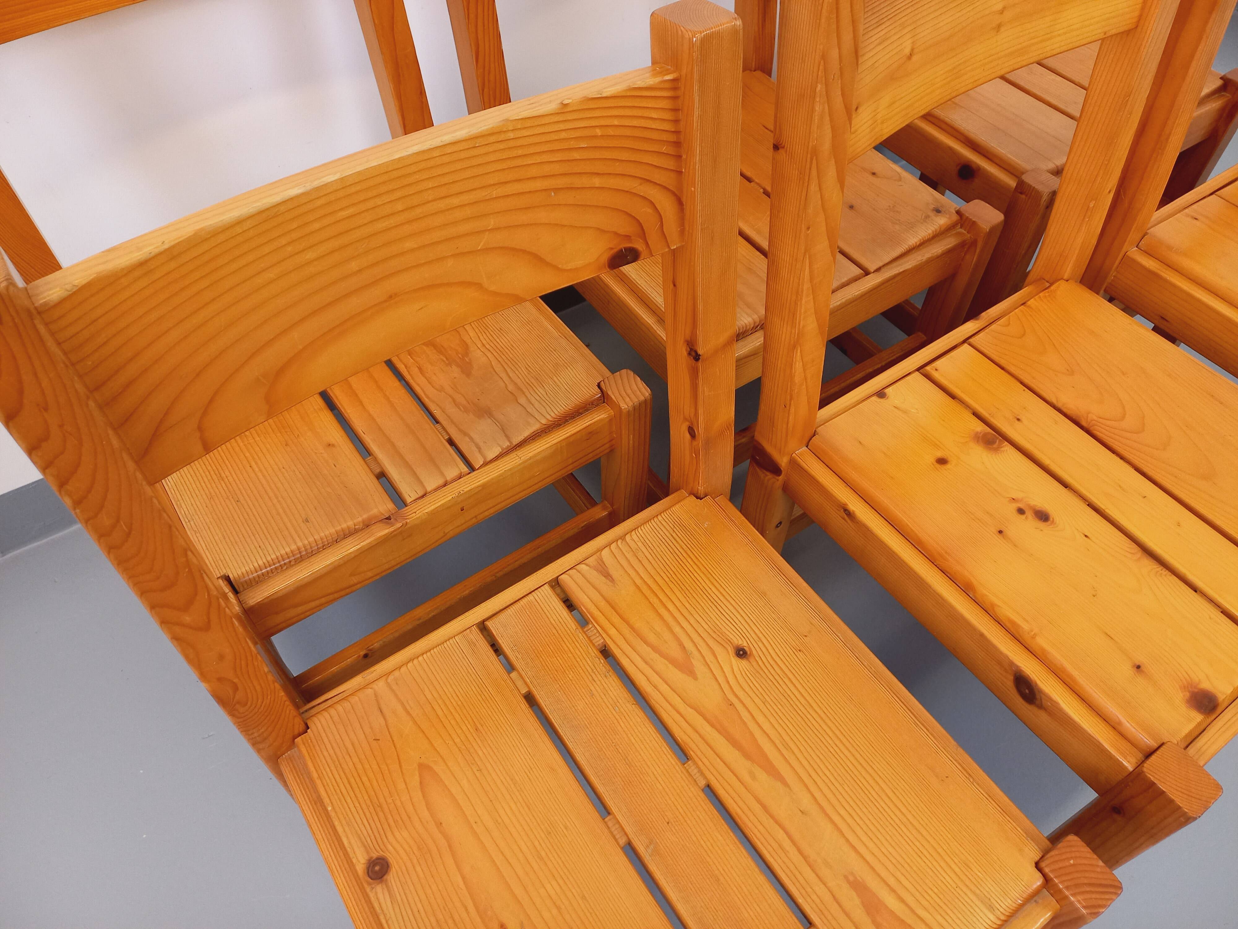 Set of 6 vintage Les Arcs chairs in pine from the 60s 70s