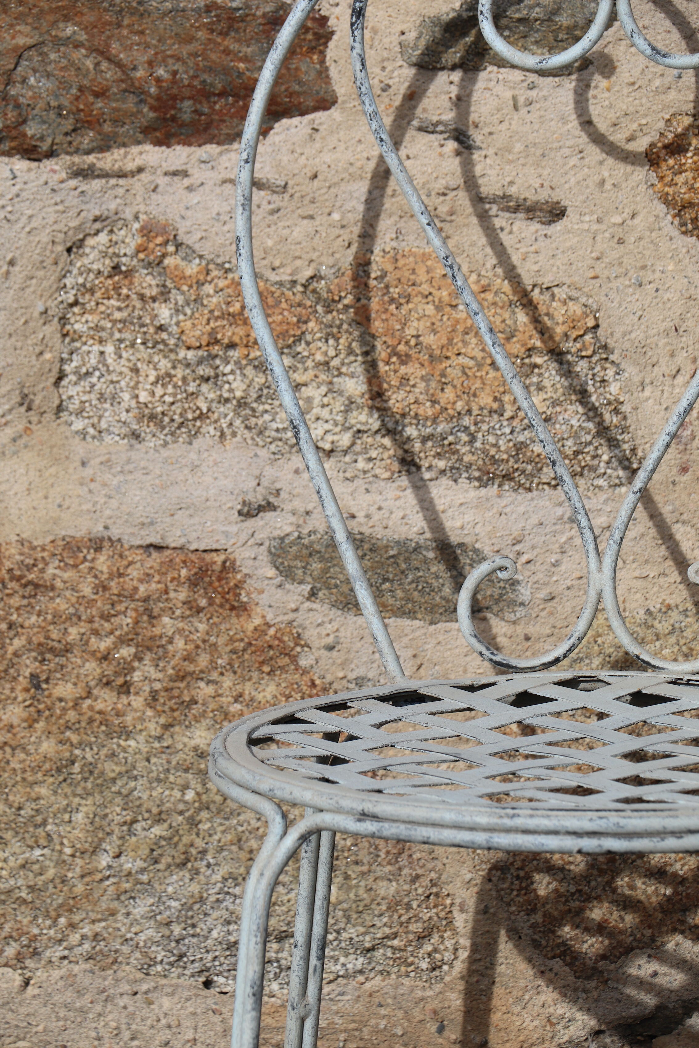 Series of 6 wrought iron garden chairs
