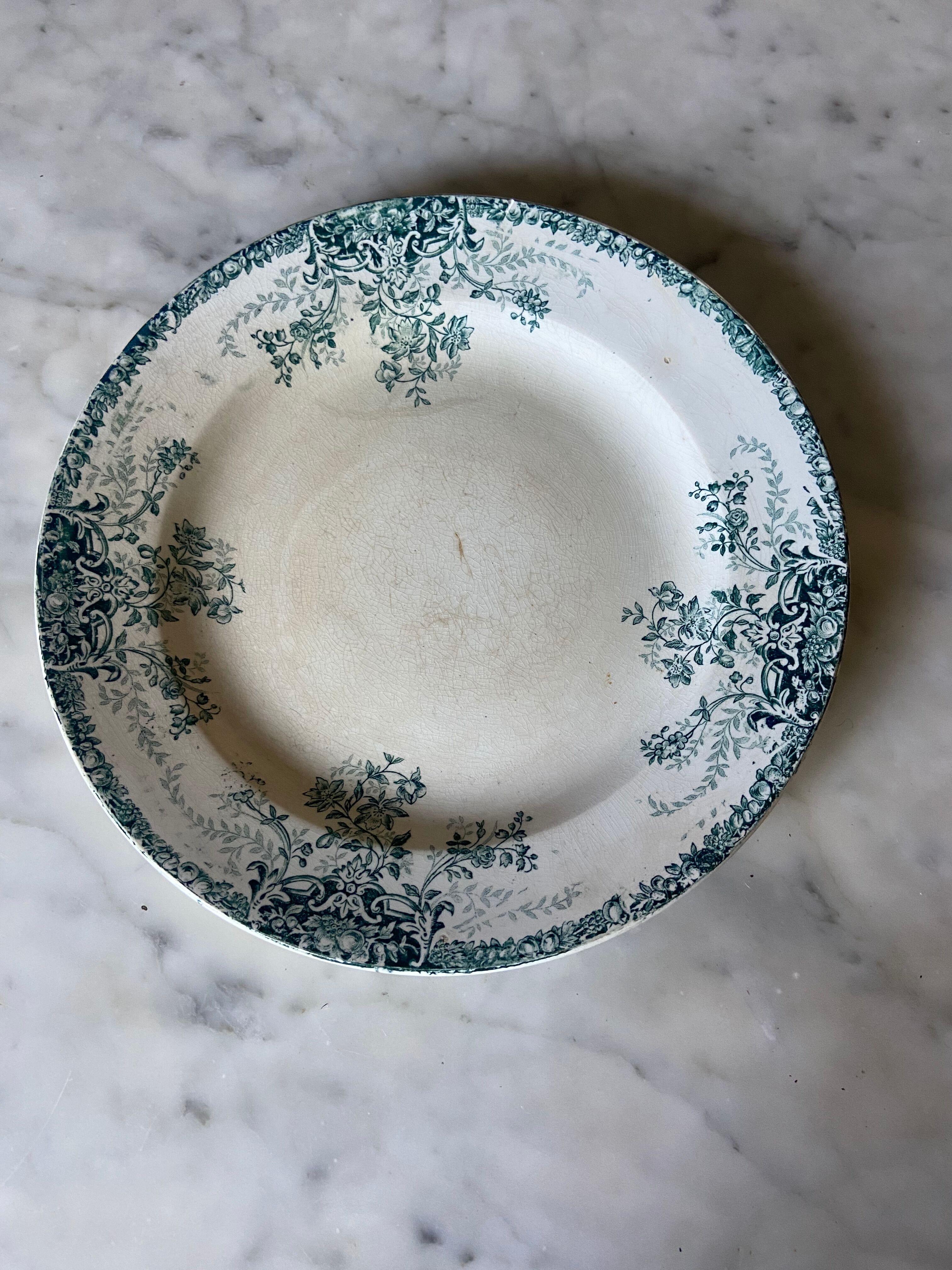 Round serving dishS vintage Amand