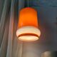 Suspension en verre opalin orange & blanc