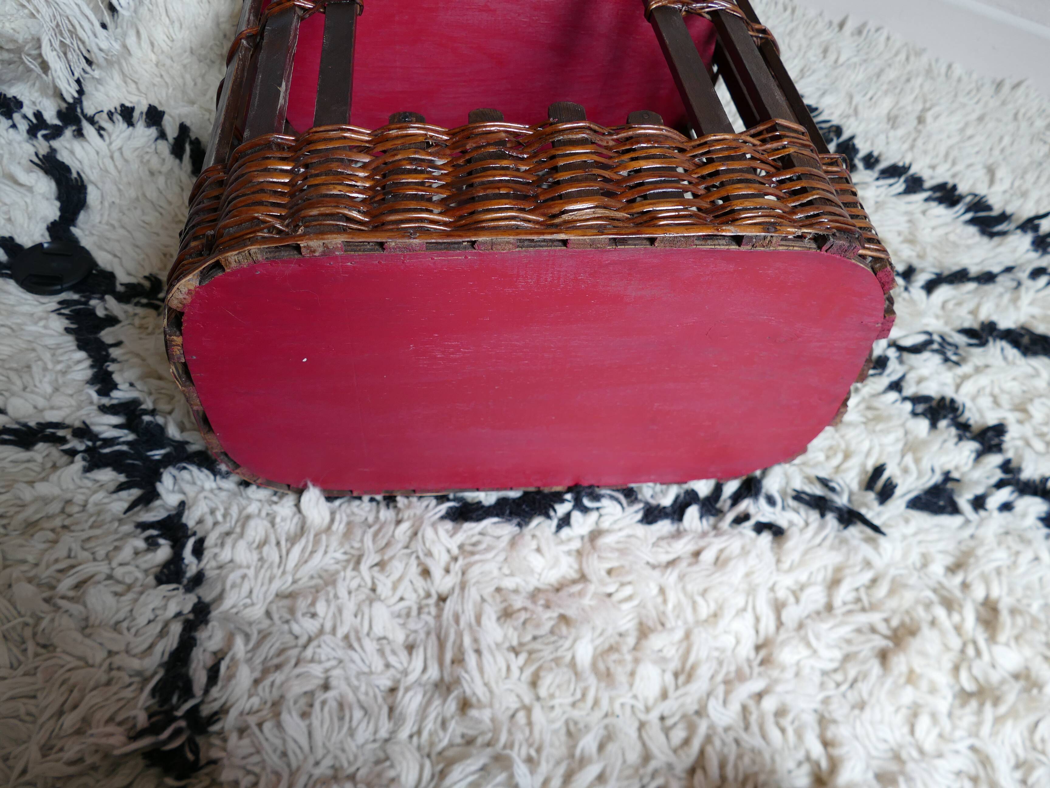 Hand-woven wooden bottle locker, bamboo and wicker