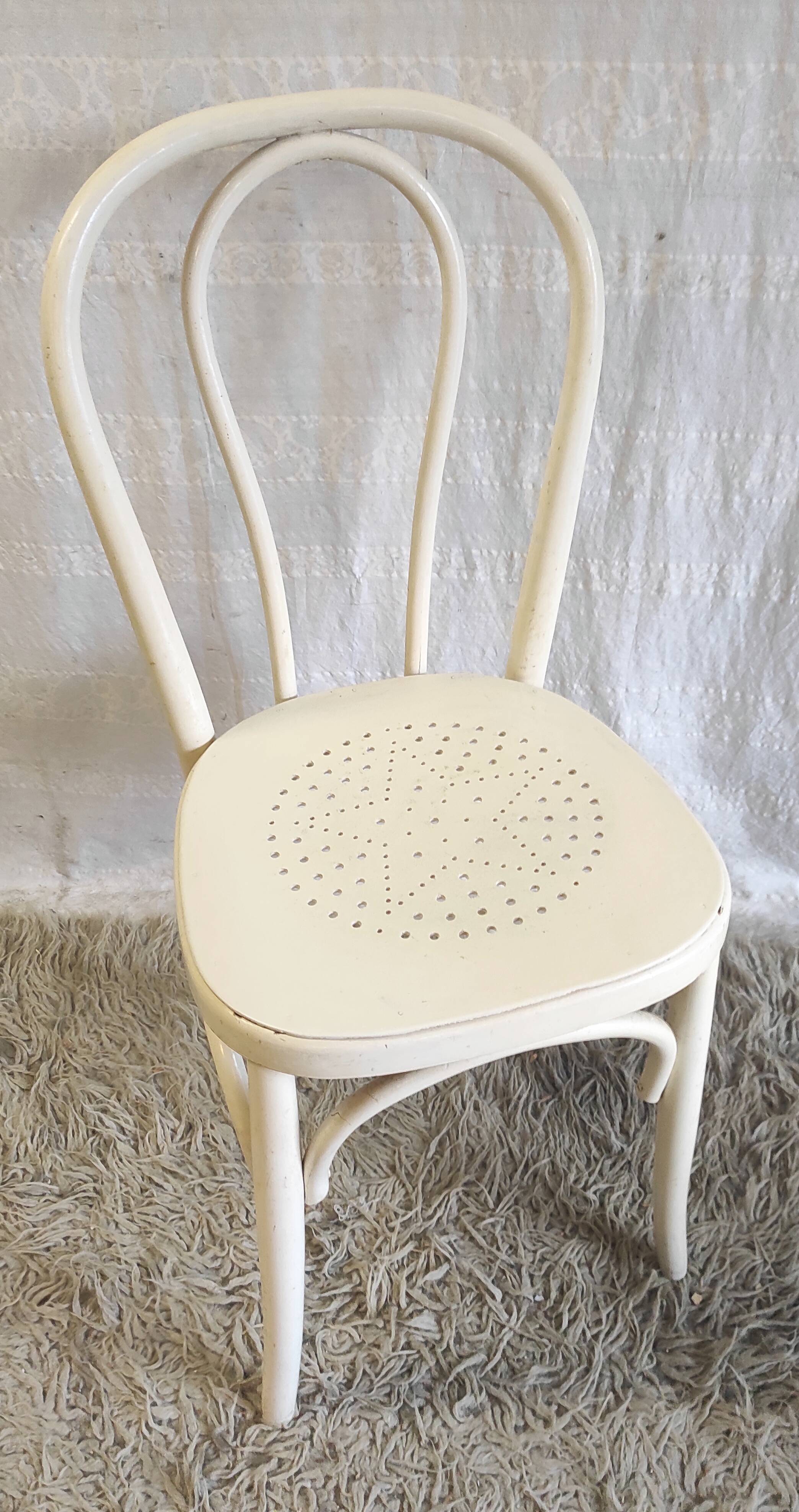 Bentwood bistro chairs - mid 20th century