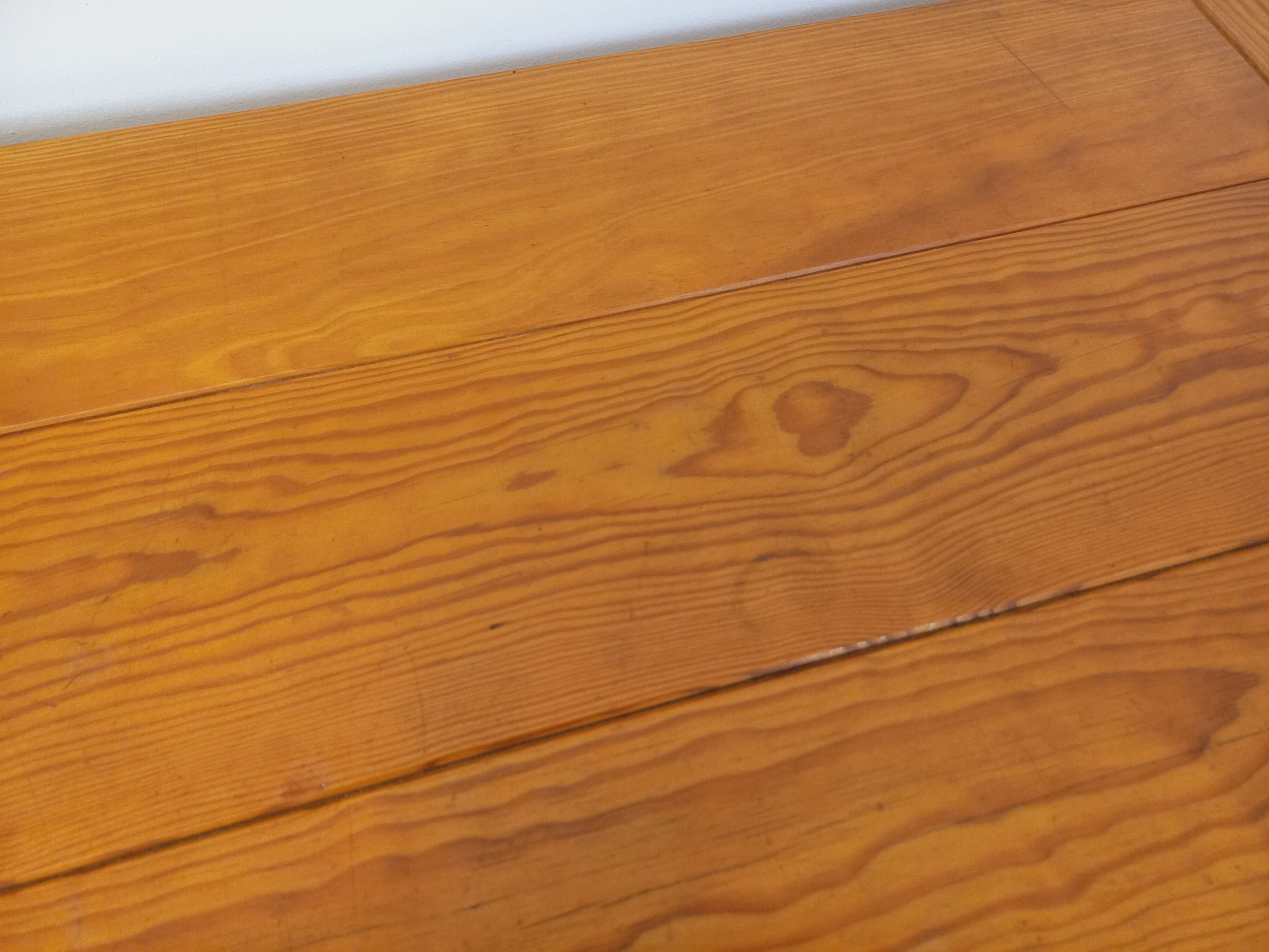 Vintage pine chest of drawers from the 1970s.
