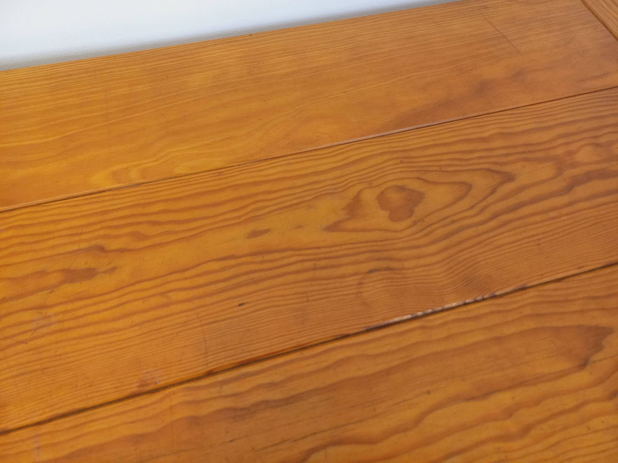 Vintage pine chest of drawers from the 1970s.