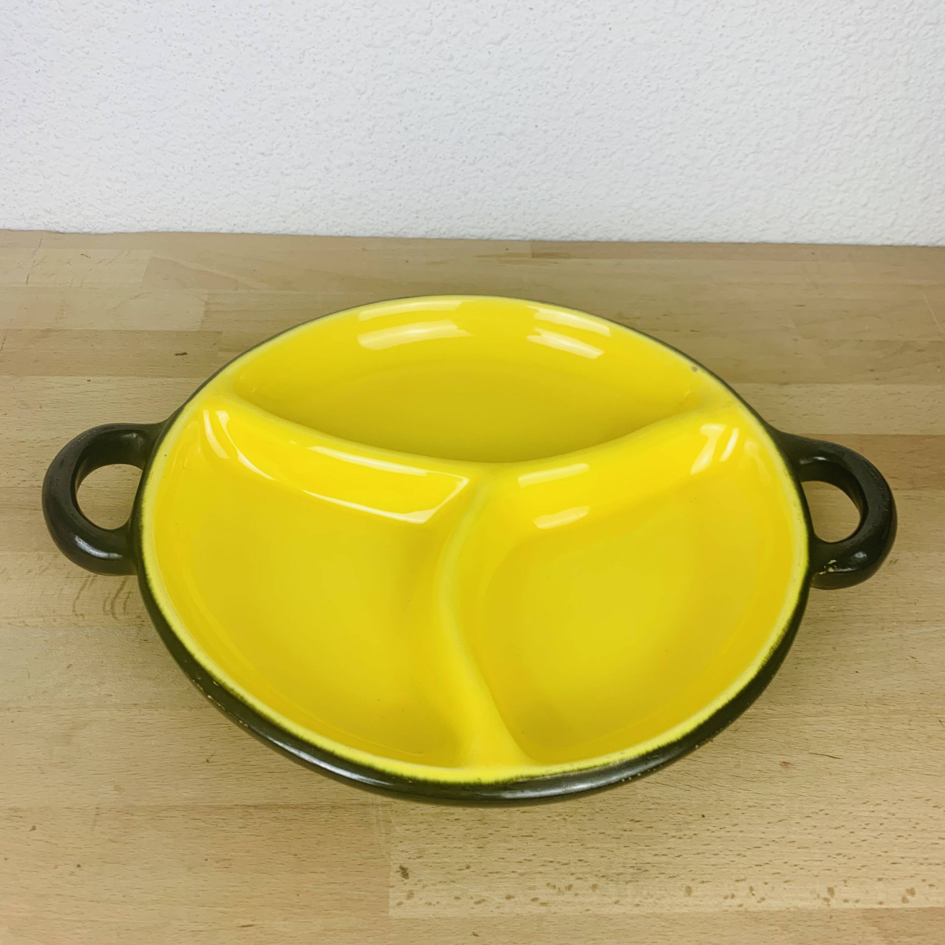 Round ceramic dish from the 50s, black and yellow