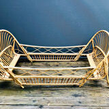 Rattan bed
