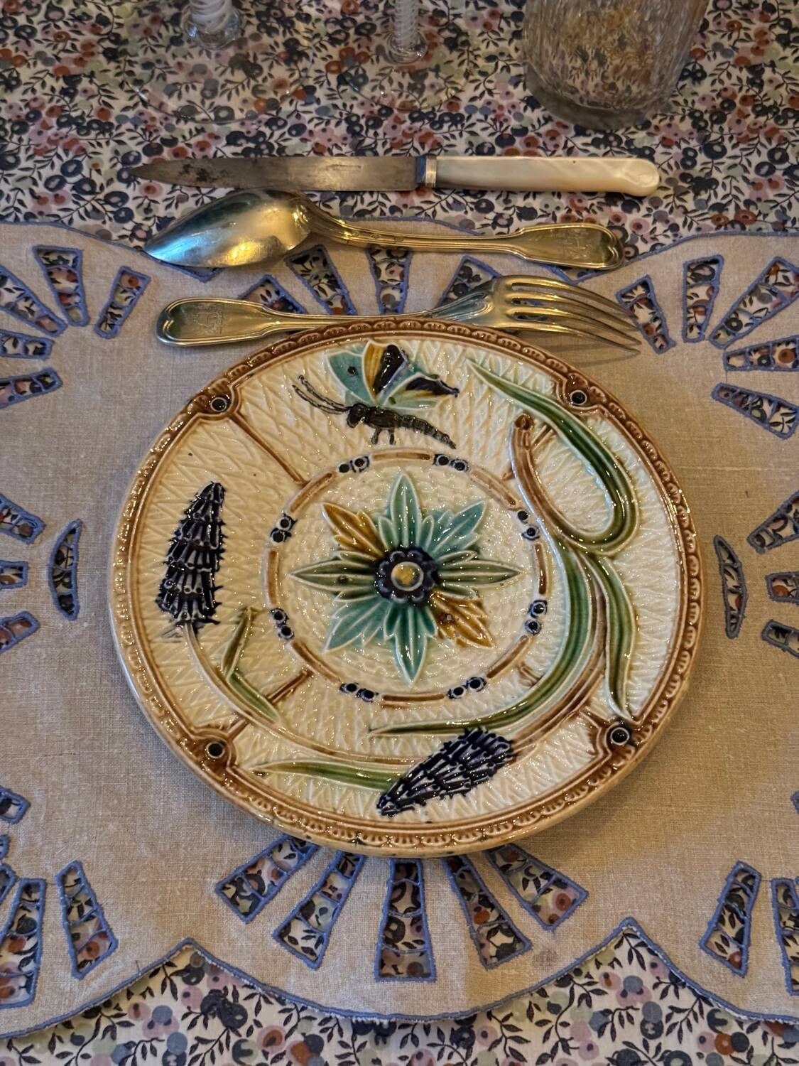 Set of 10 late 19th century dessert plates in barbotine, Wasmuel