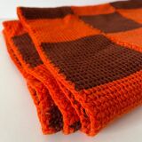 Vintage hand-knitted wool vichy blanket 110x88.