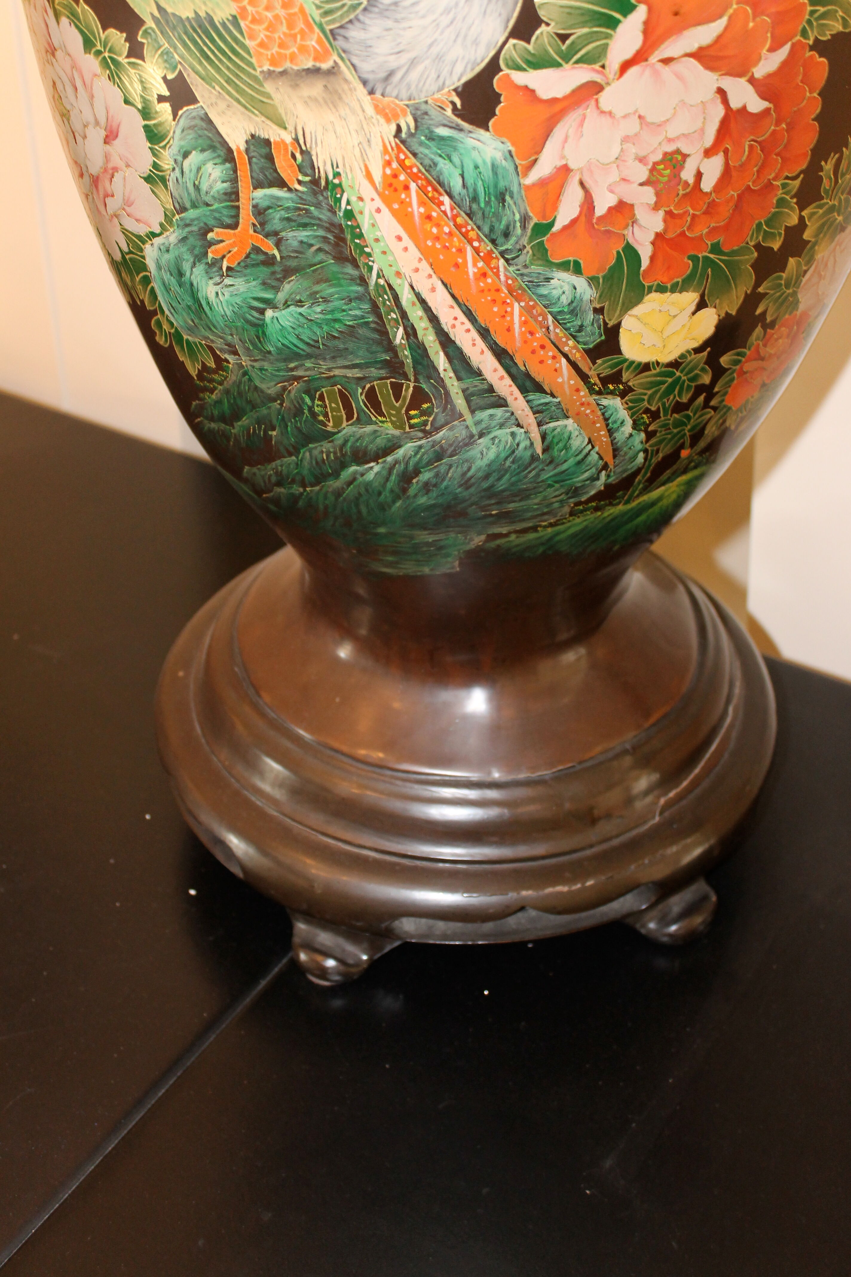 Chinese vase from the 20th century