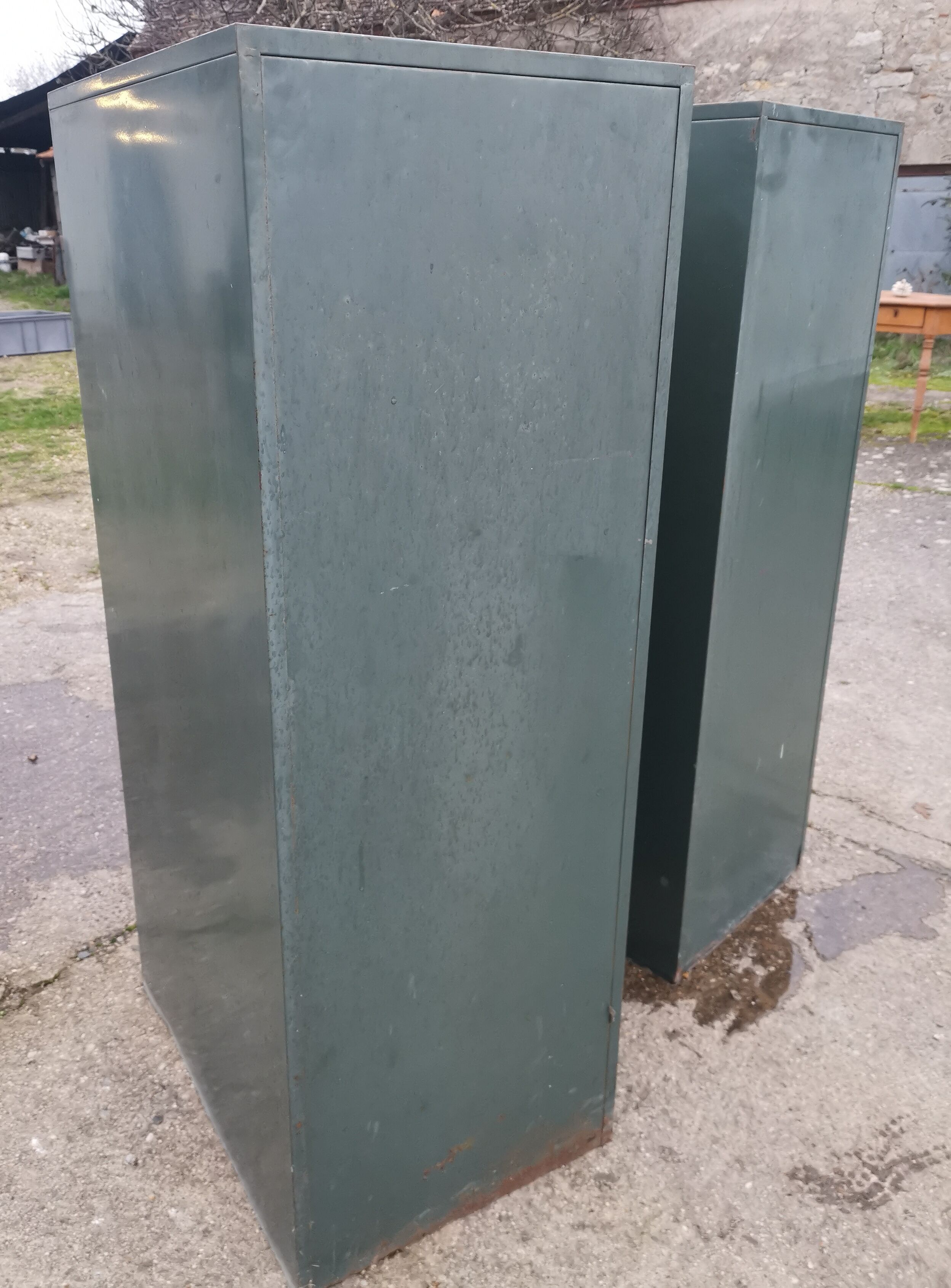 Strafor industrial binder pair