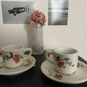 Cups and saucers porcelain