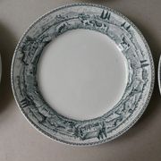 6 assiettes plates Saint Amand, décor la laitière