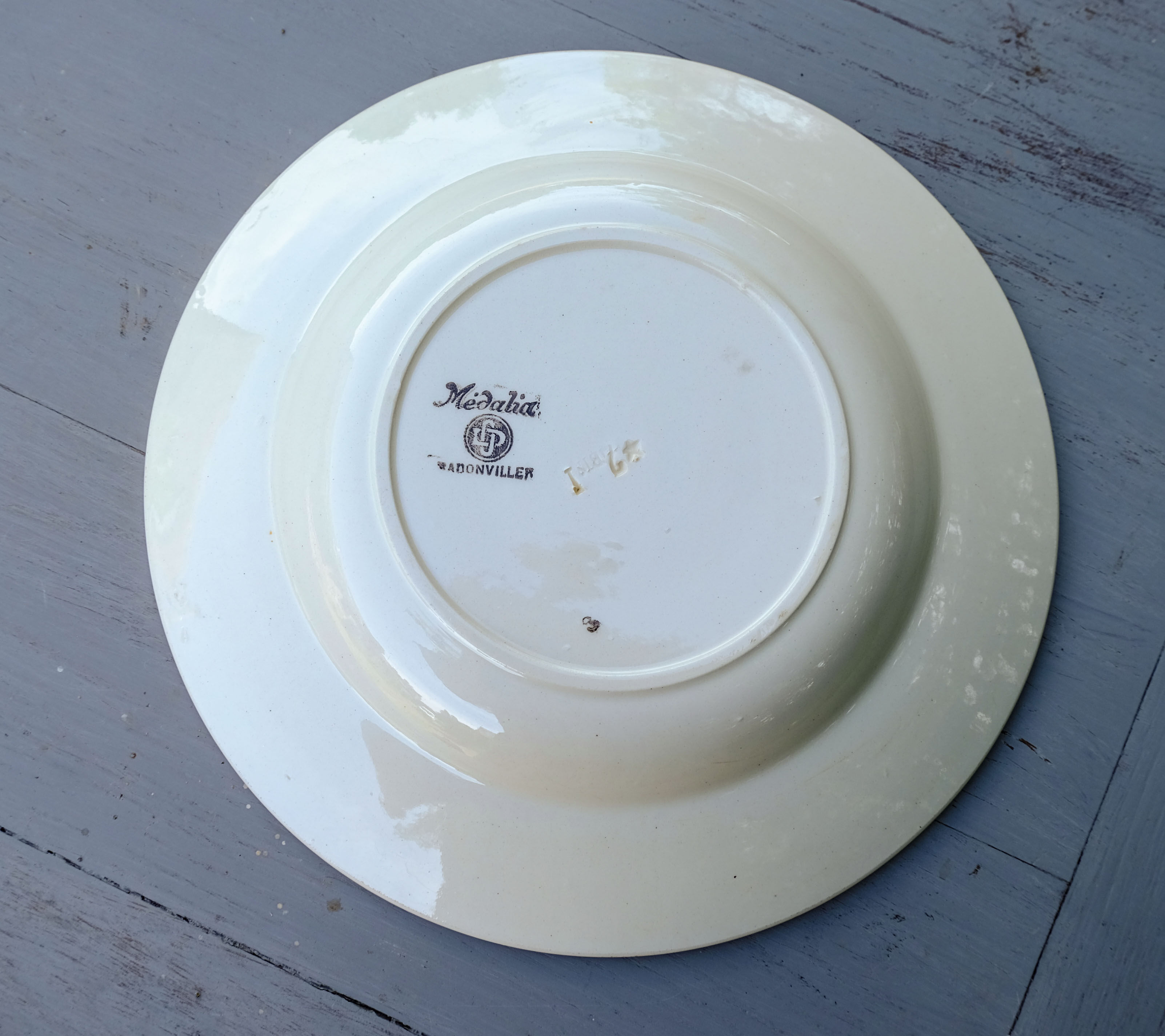 Hollow plate faience Badonvillier
